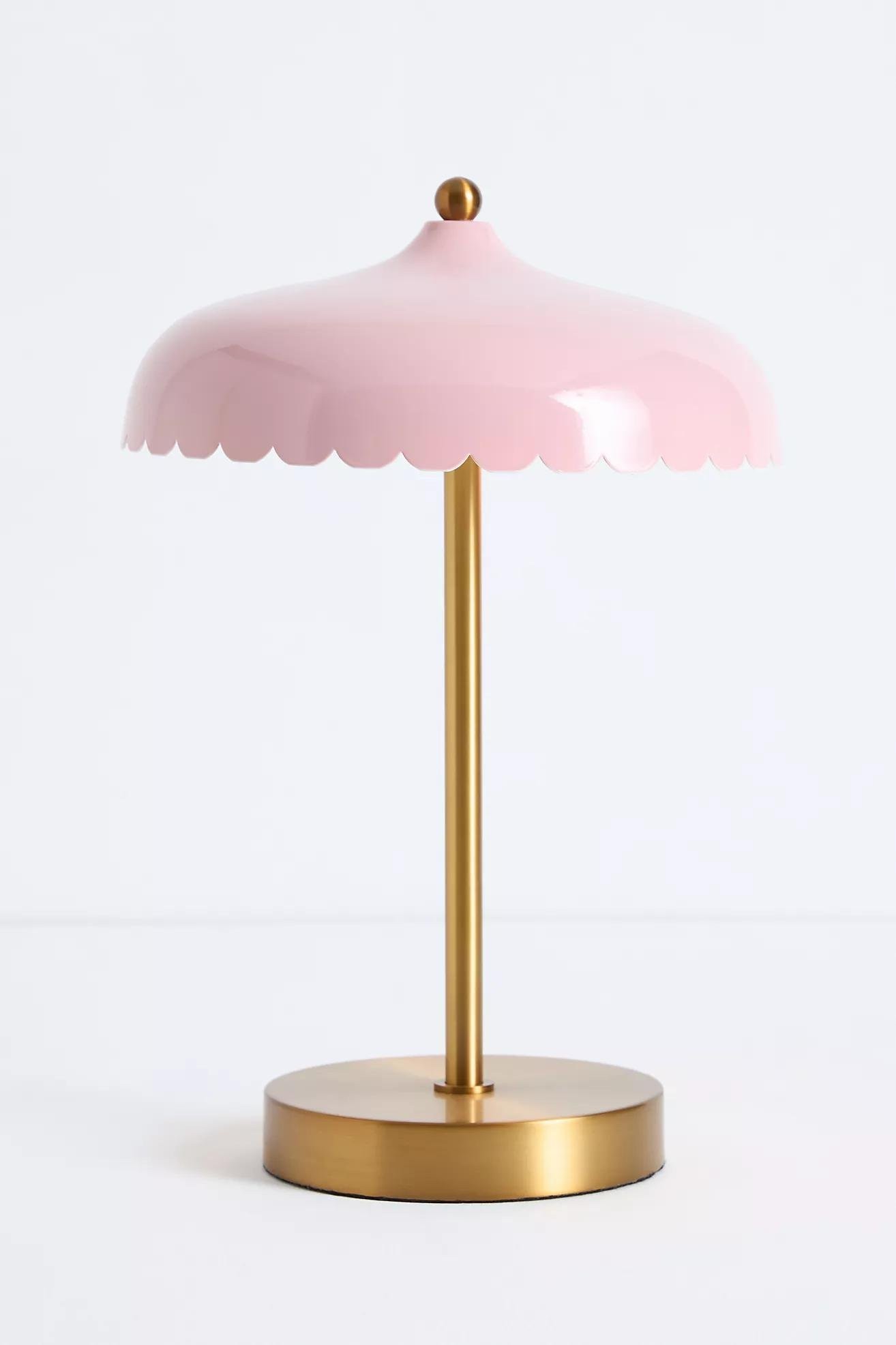 Rayla Scallop Metal Glass Task Lamp – Elegant Retro Table Lamp for Study K1425