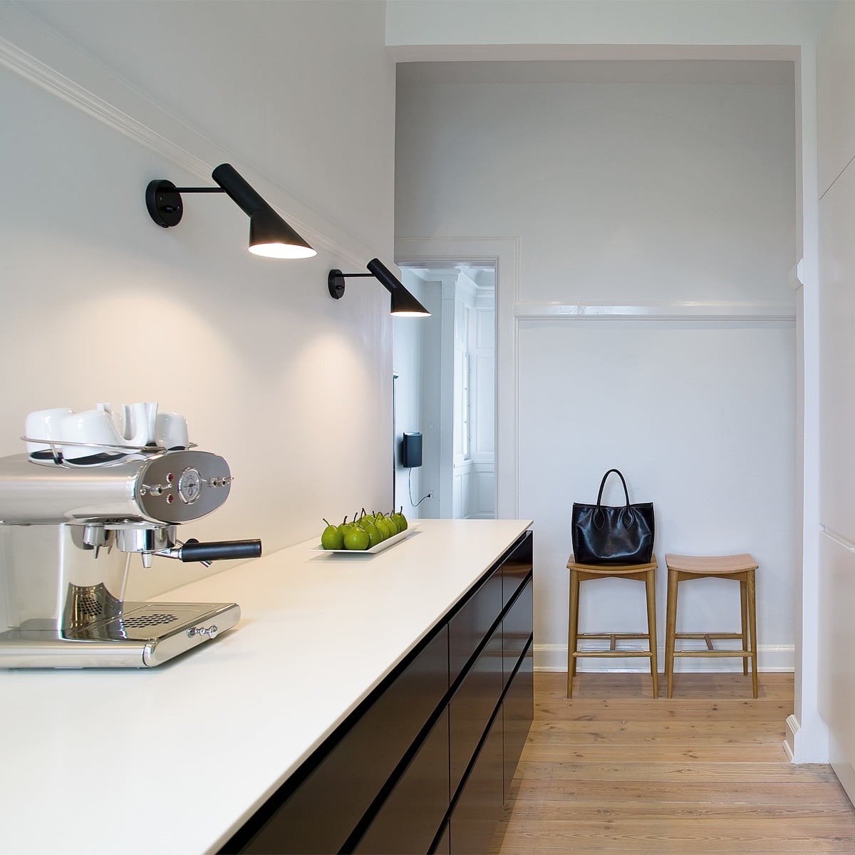 Modern Nordic Metal Wall Lamp - Directional Asymmetrical Sconce for Hallway