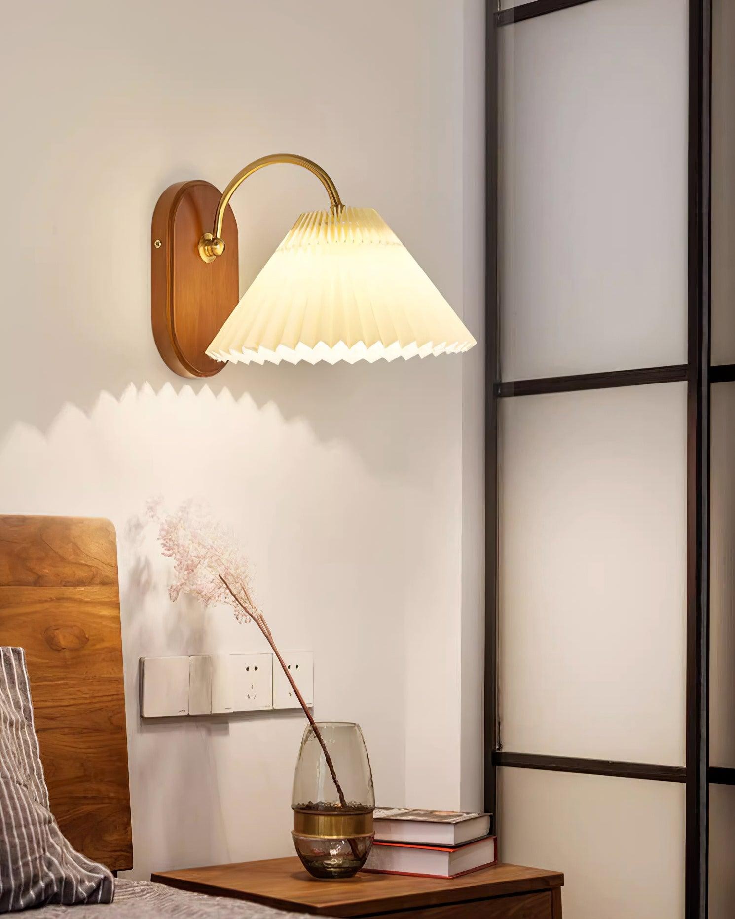 Modern Fashion Wall Lamp for Bedroom K466