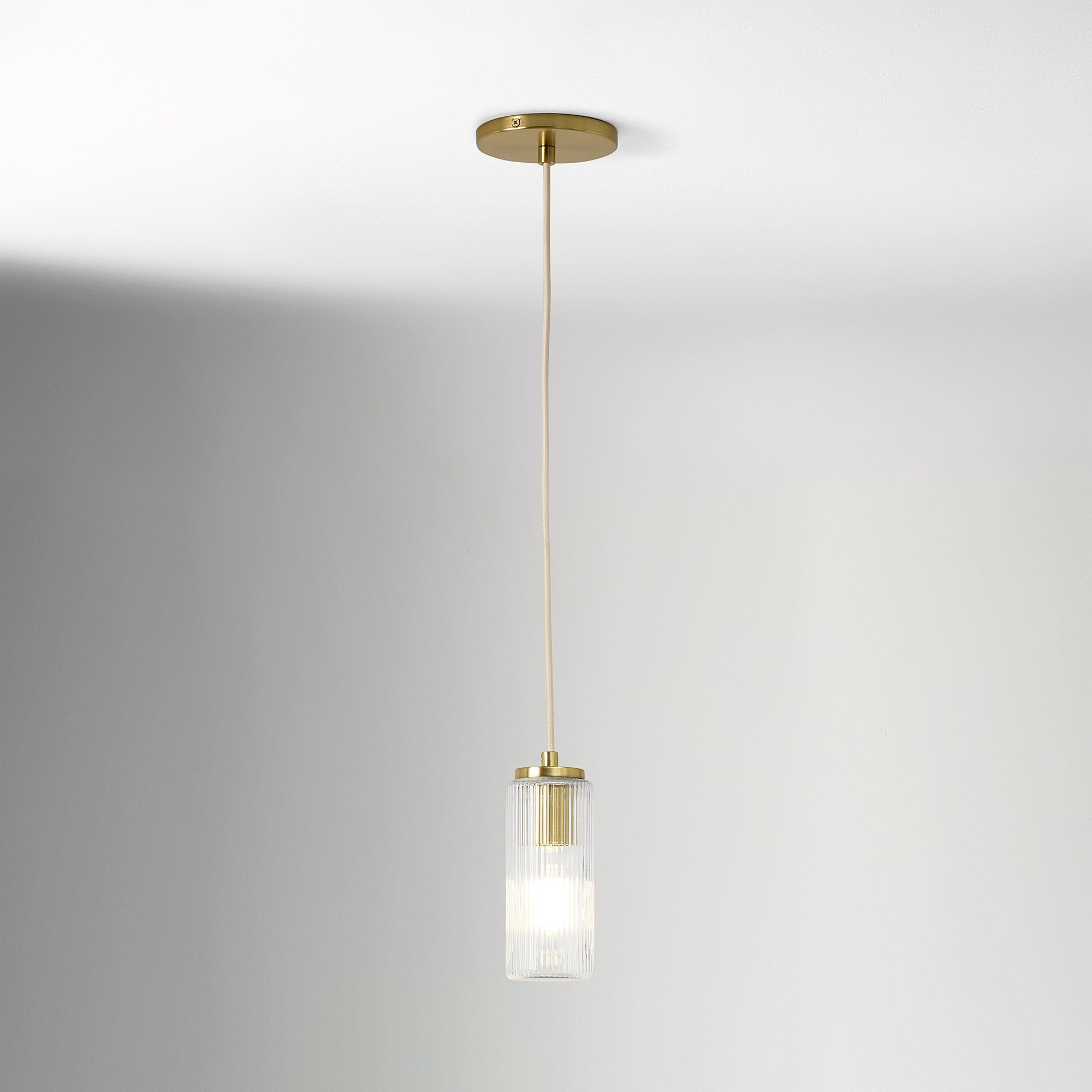 Rivora Fluted Glass Pendant Light – Modern Ribbed Shade K1418