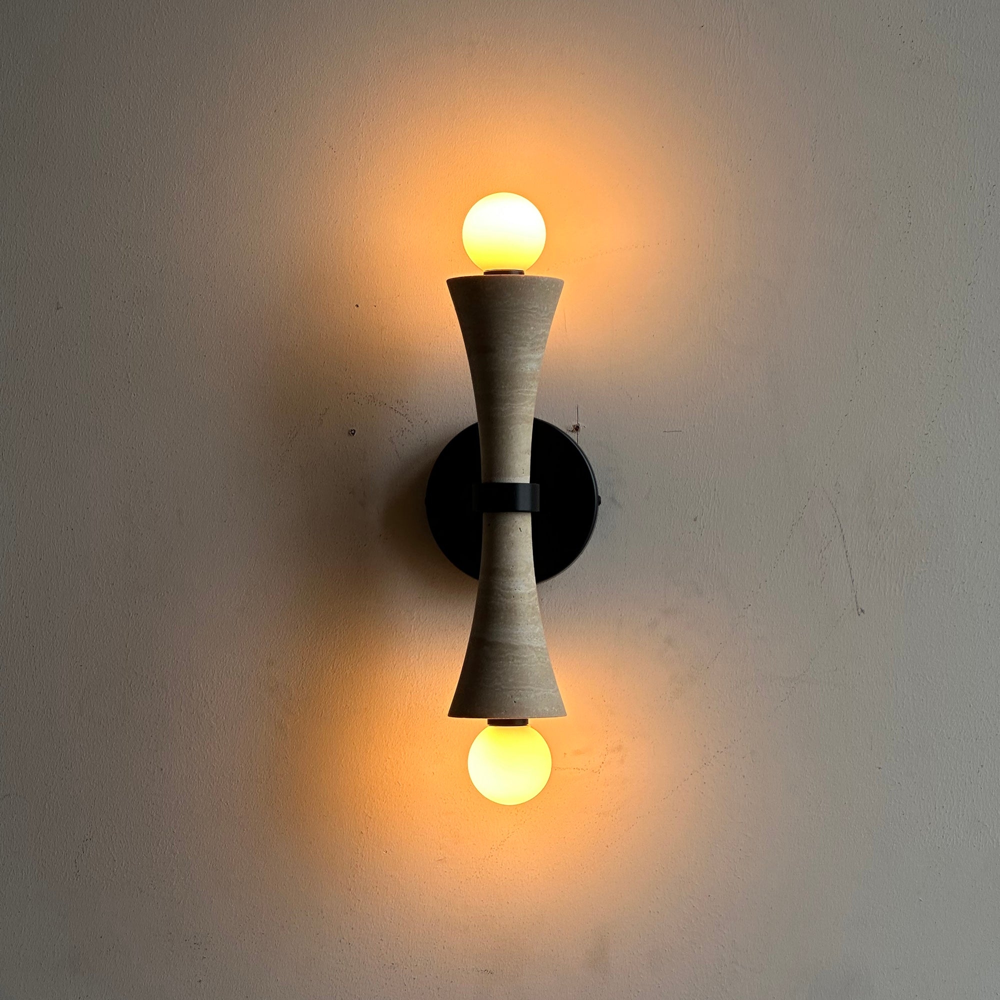 Dax Wall Lamp D642