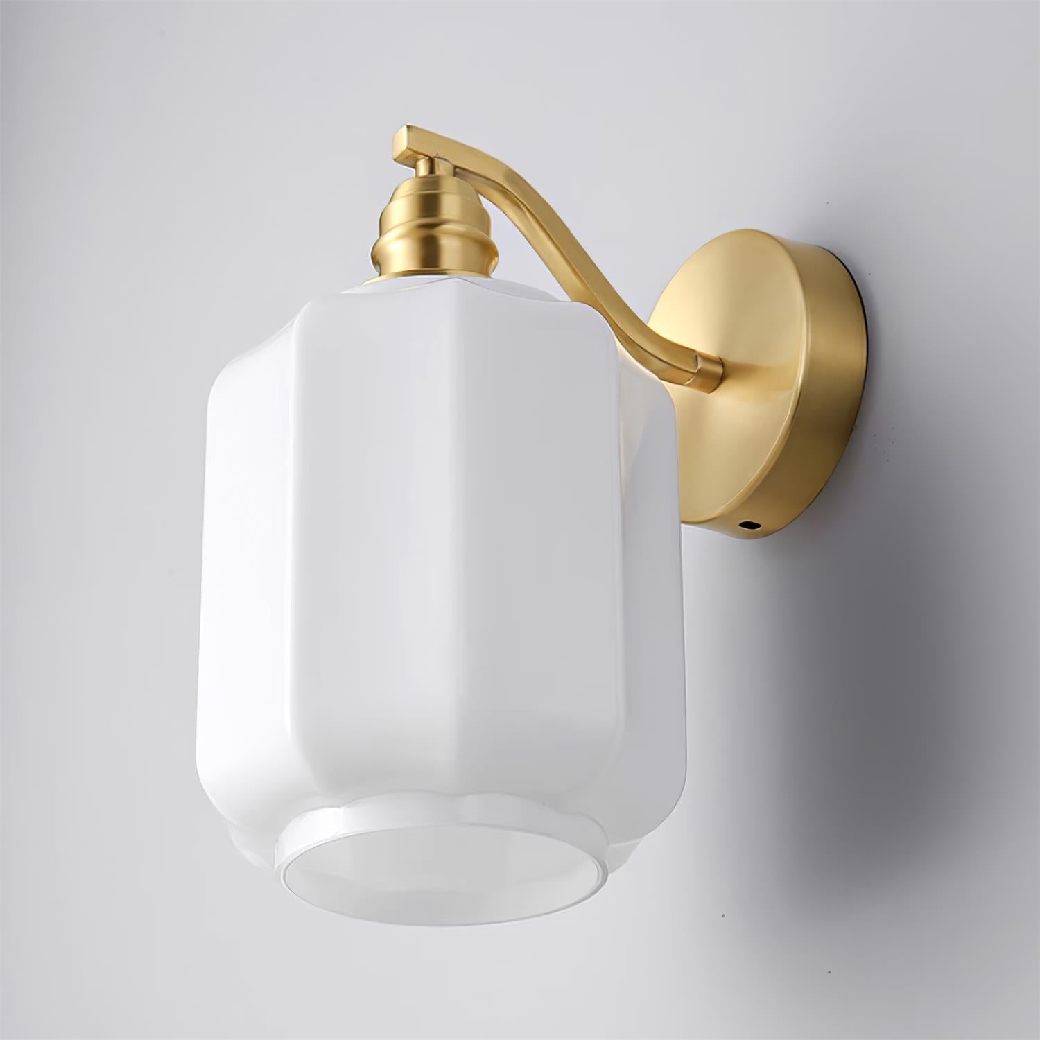 Henry Plug In Wall Lamp D42