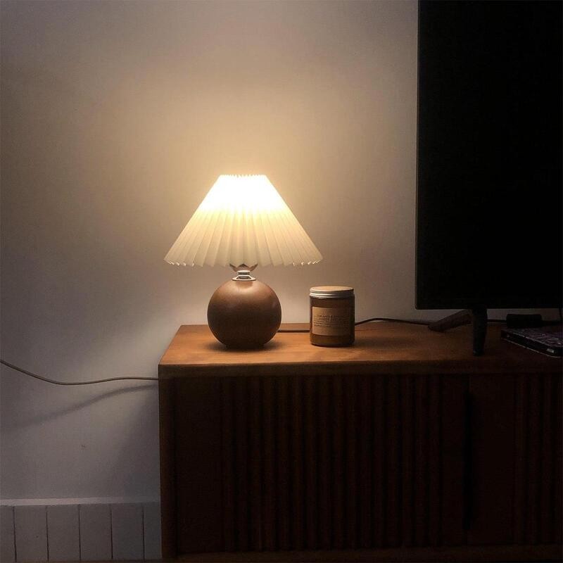 Pleated Wooden Table Lamp For Living Room K09