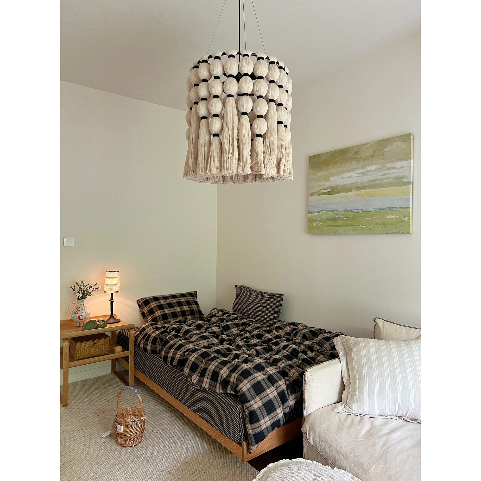 Devon Black Table Lamp (Built-in Battery) D709