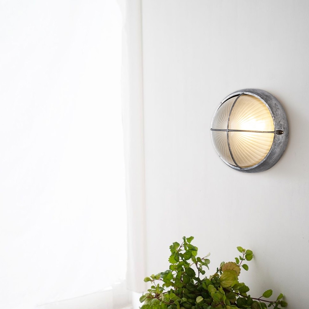 Vintage Outdoor Waterproof Metal Wall Sconce K791