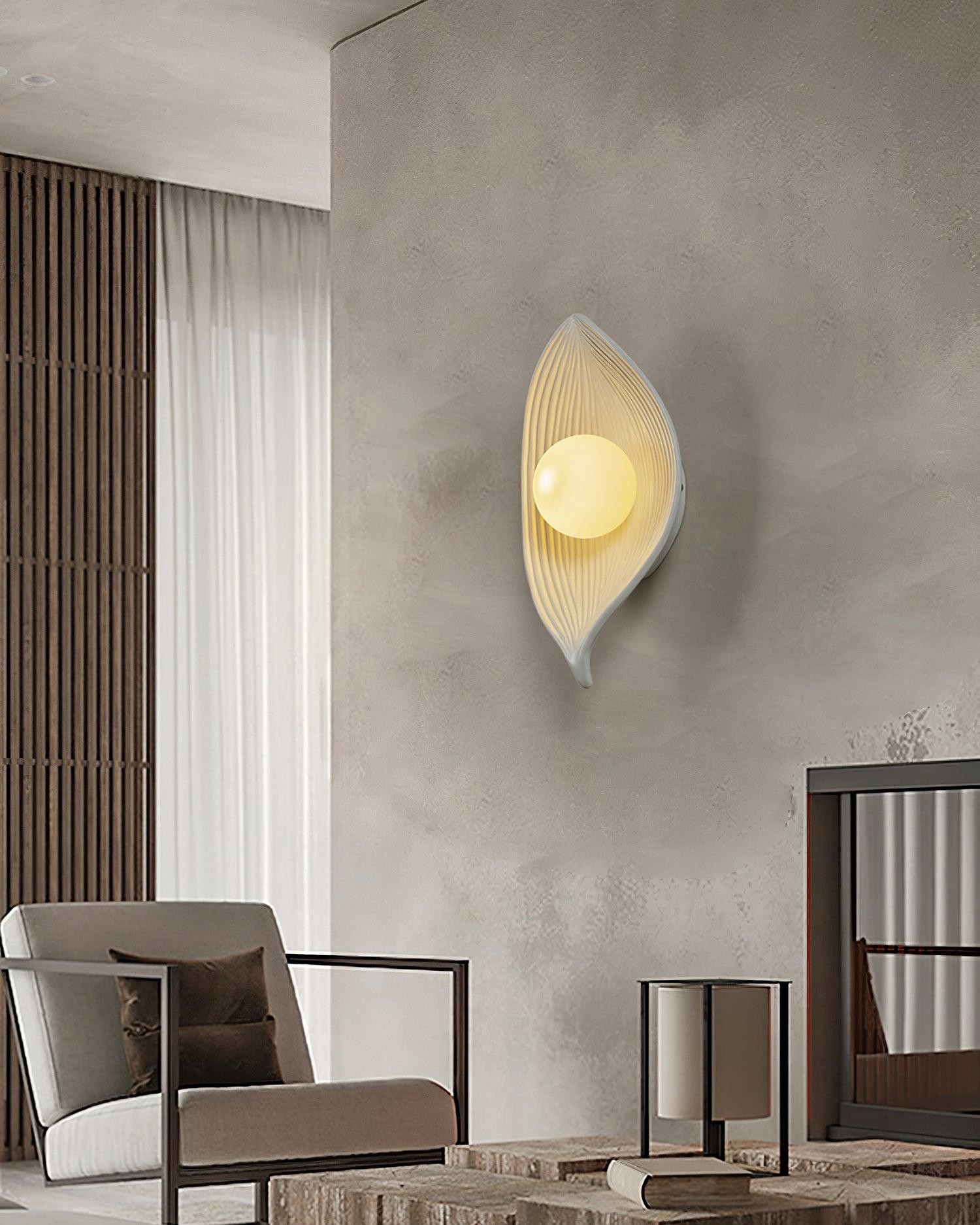 Contemporary Nordic Leaf Resin Wall Light K448