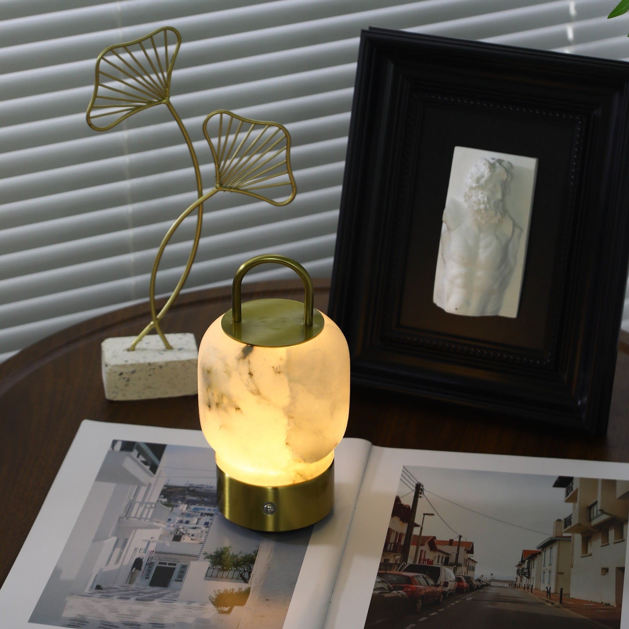 Alabaster Portable Rechargeable Table Lamp D397
