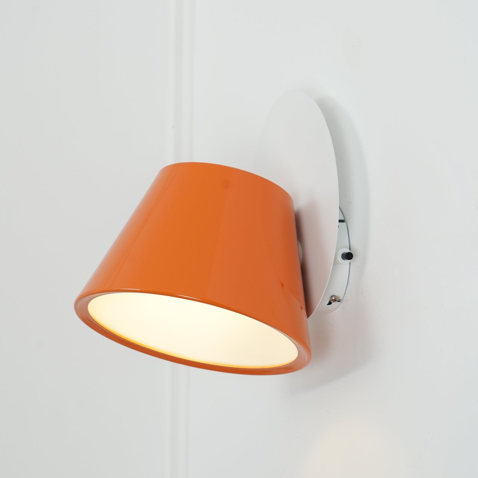 Simple Bedroom Bedside Reading Wall Lamp K334