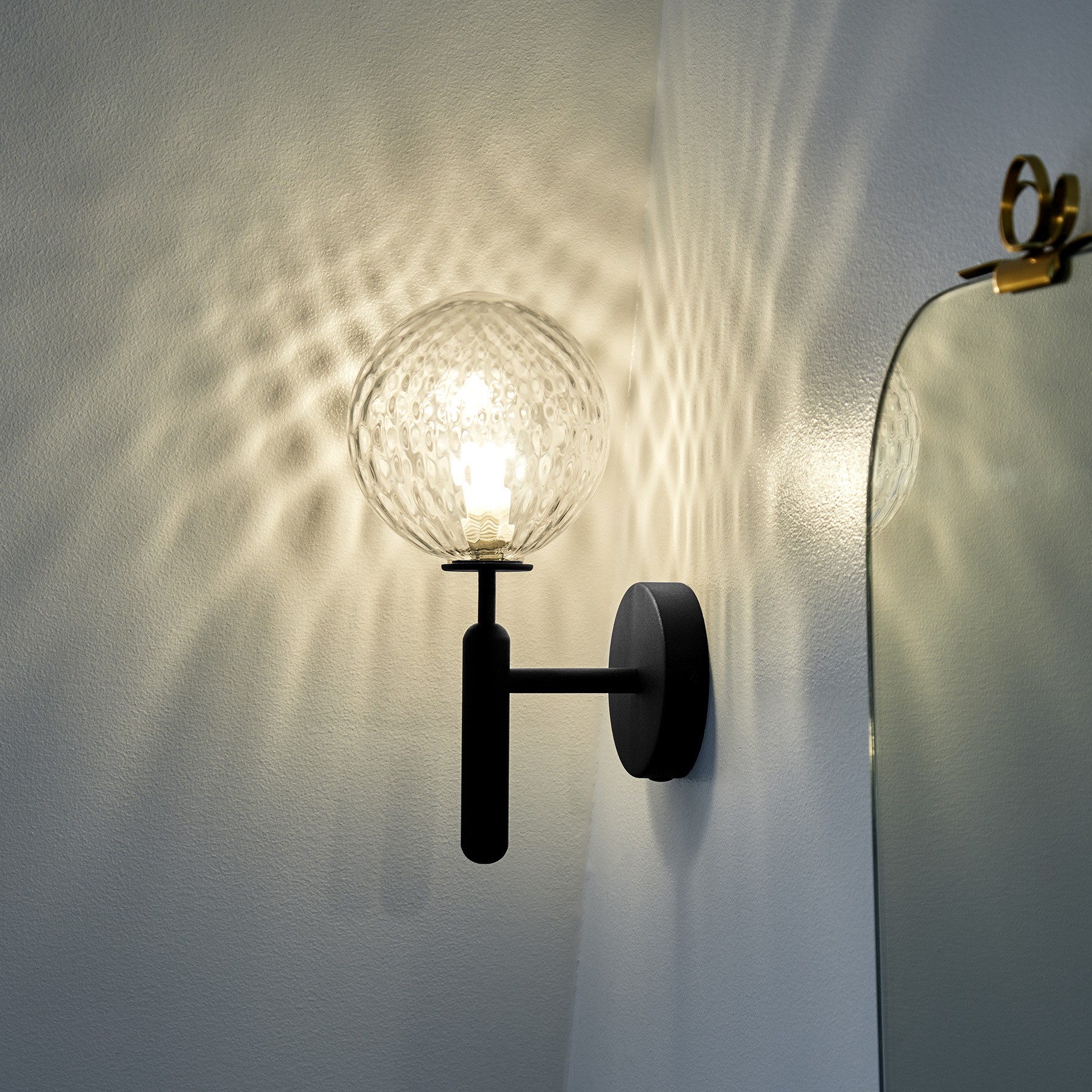 Miira Wall Light