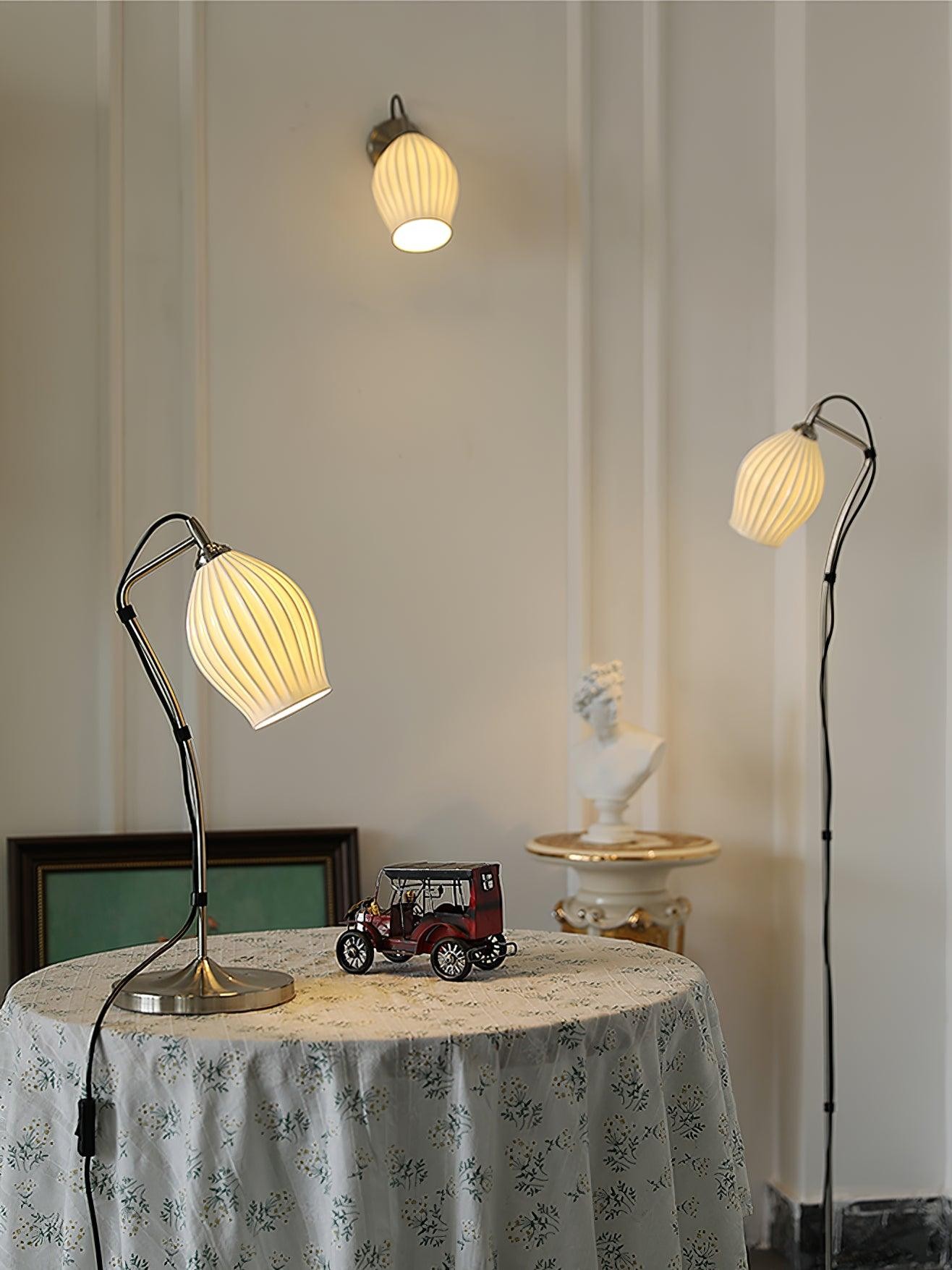 Cream Style Ceramic Ribbed Wall lamp K313