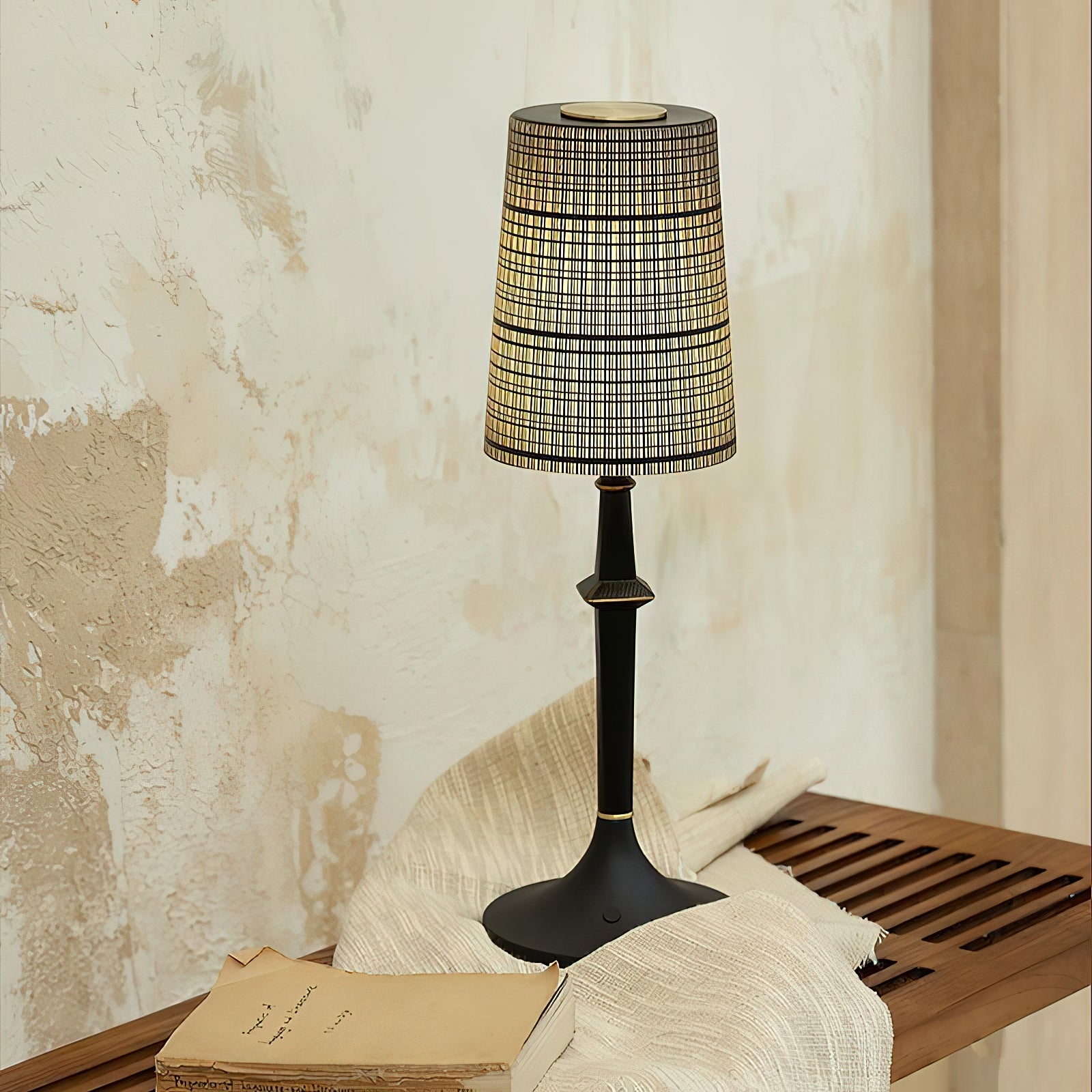 Devon Black Table Lamp (Built-in Battery) D709