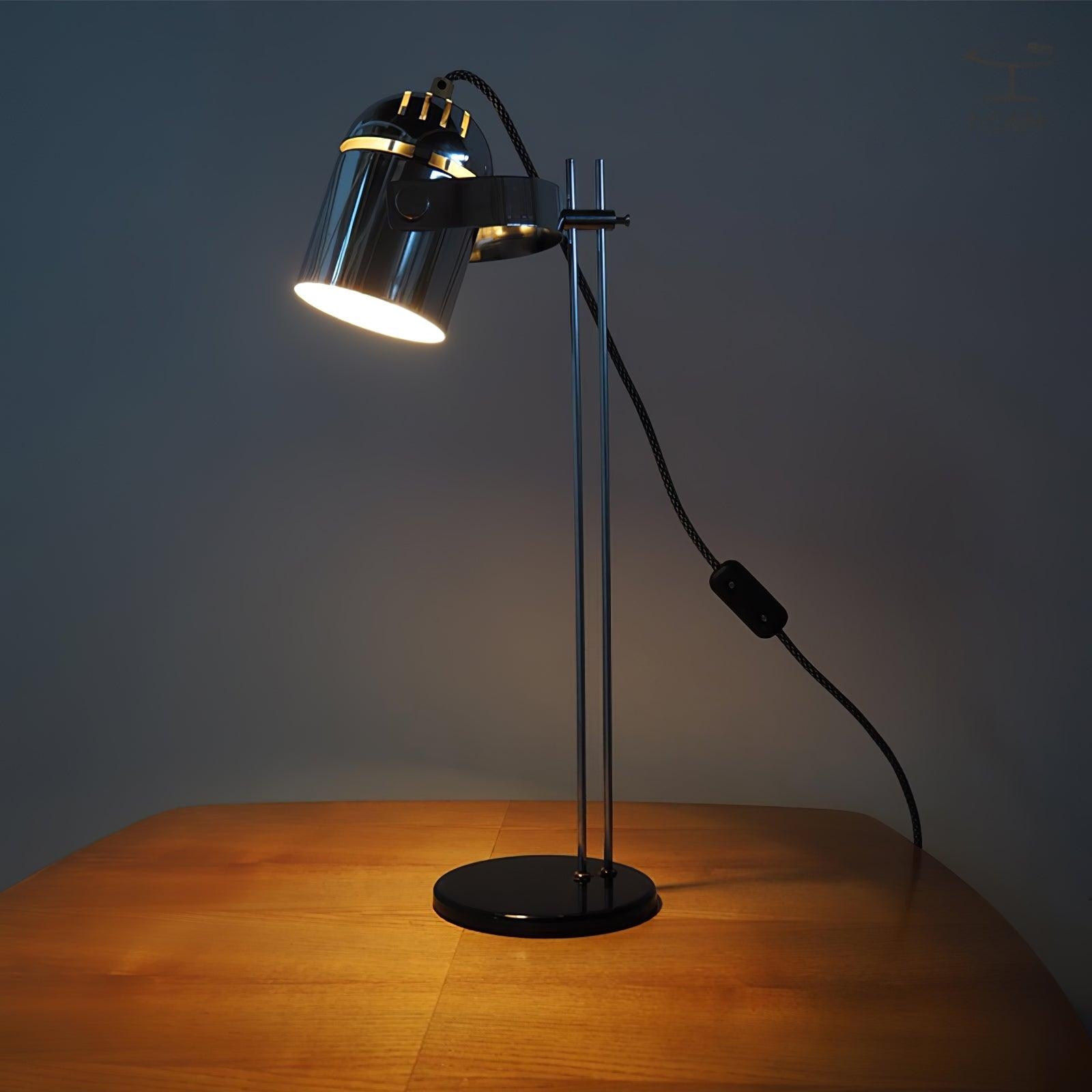 Adjusta Liftable Desk Lamp D370