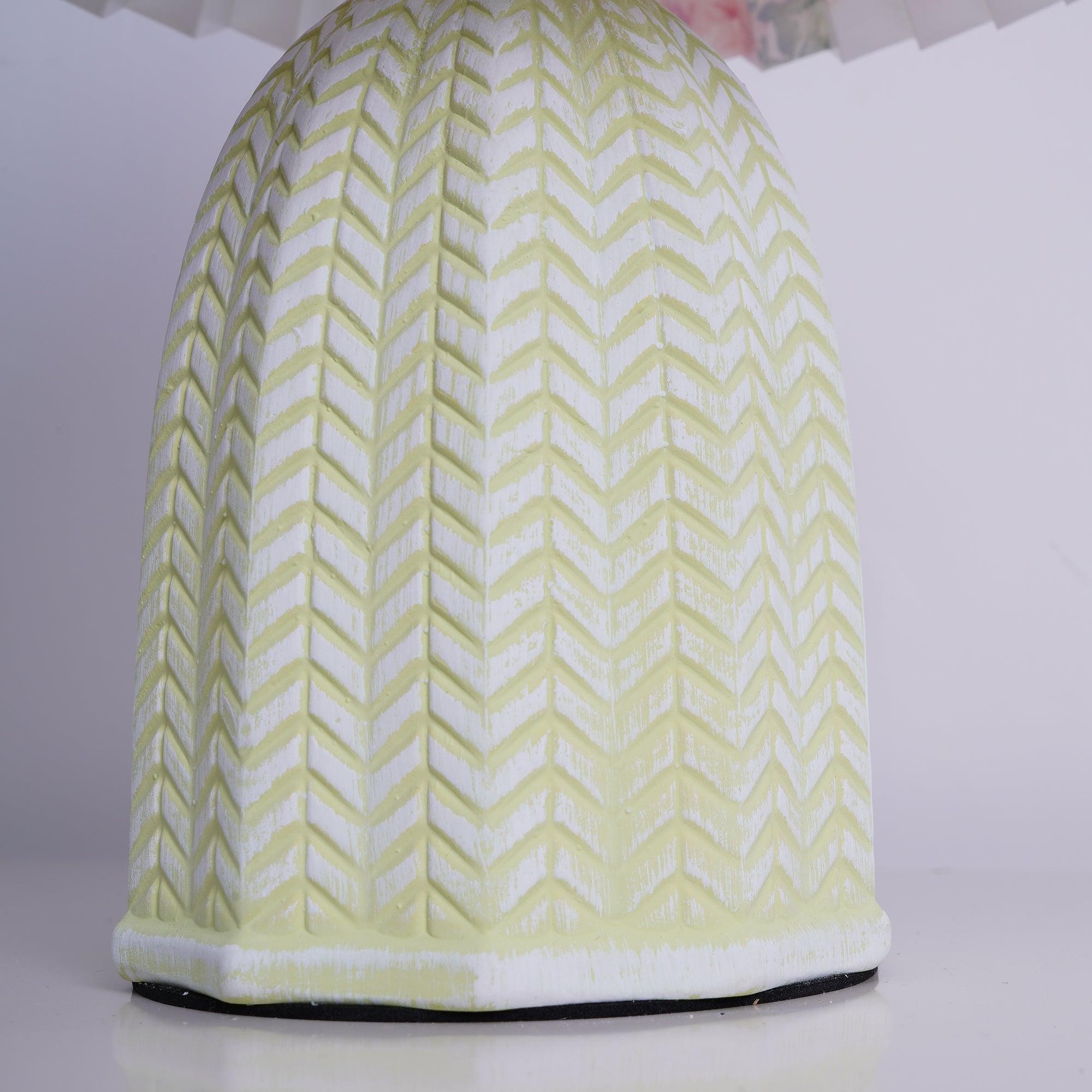 Vintage Pleated Table Lamp K756