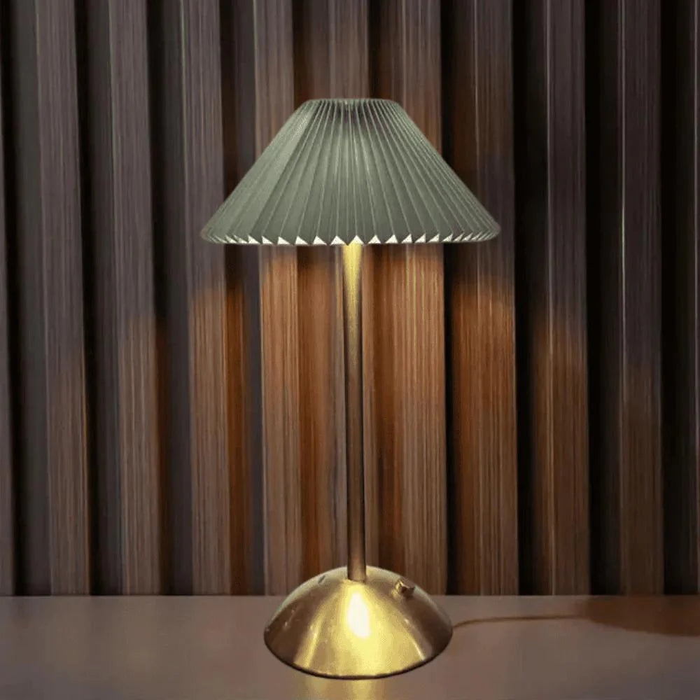 The Freedom Radiance Wireless Table Lamp D845