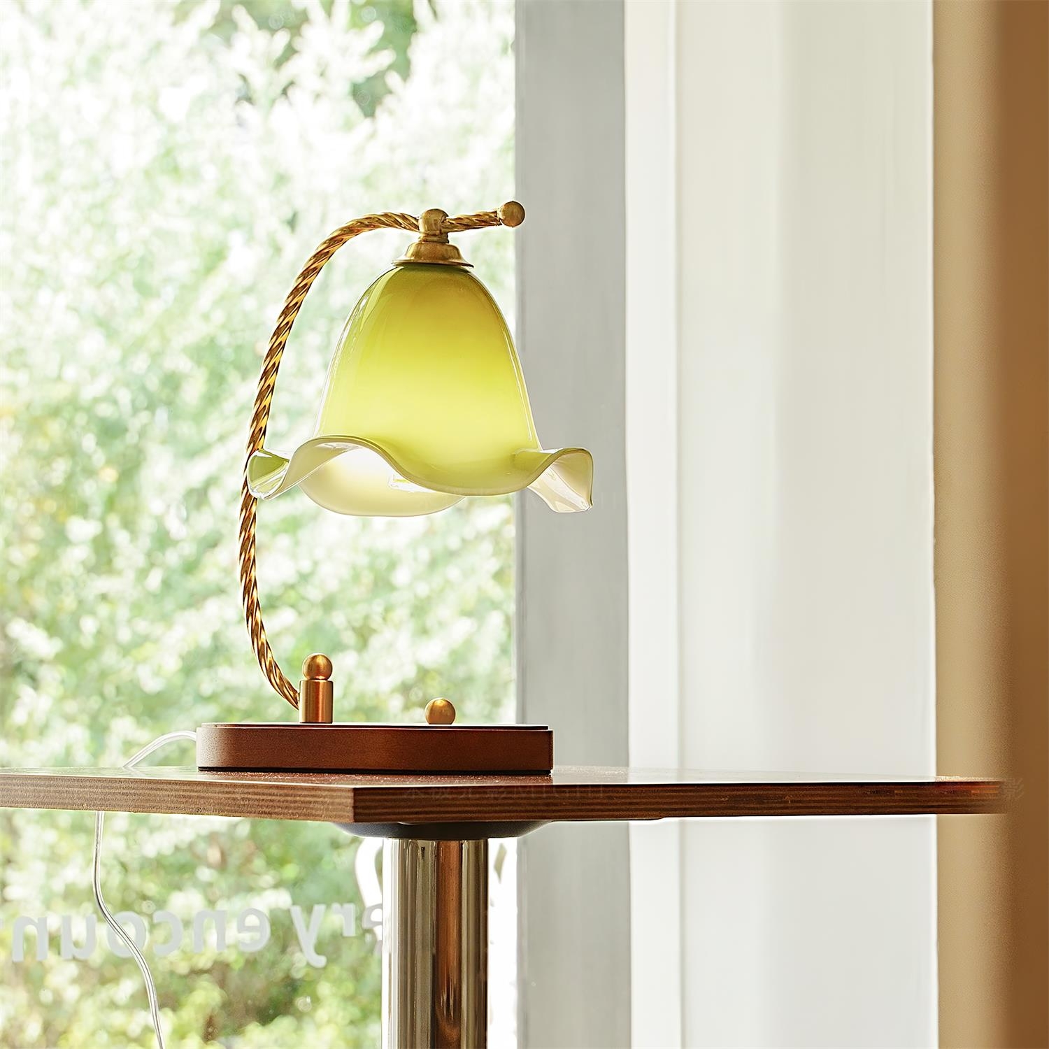 Sprout Table Lamp D144
