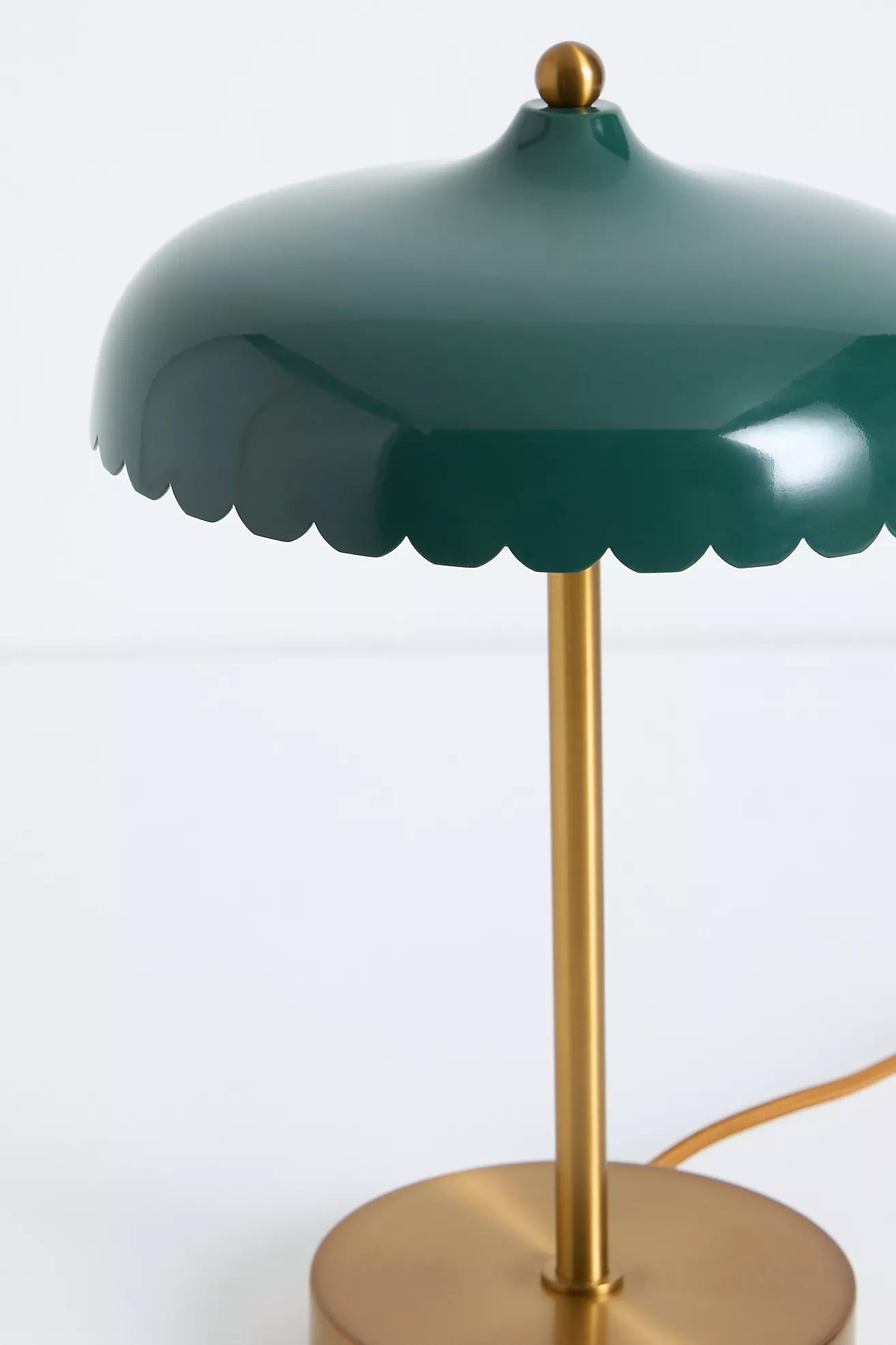 Rayla Scallop Metal Glass Task Lamp – Elegant Retro Table Lamp for Study K1425