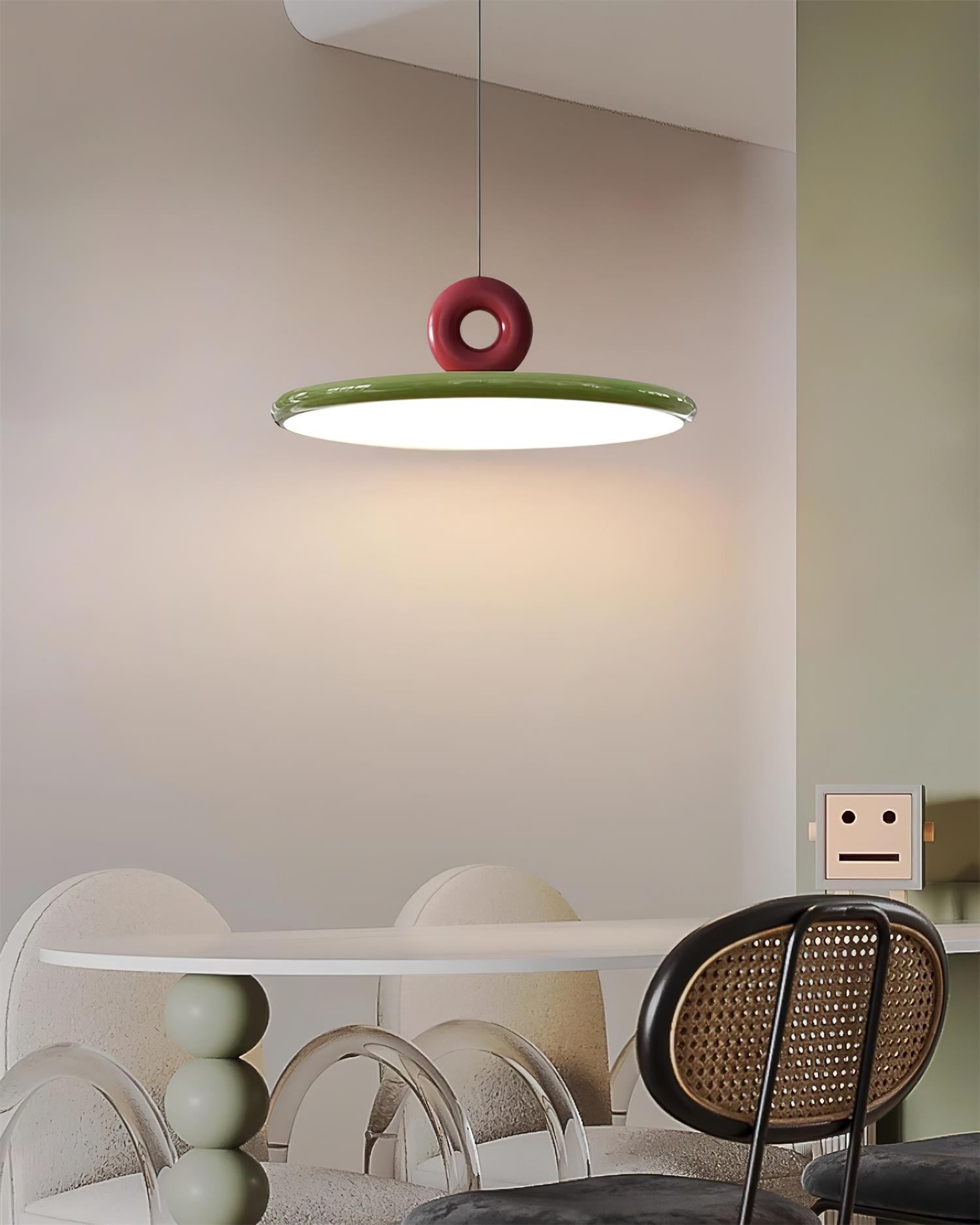 Cream Style Vertical Flying Saucer Pendant Lamp K343