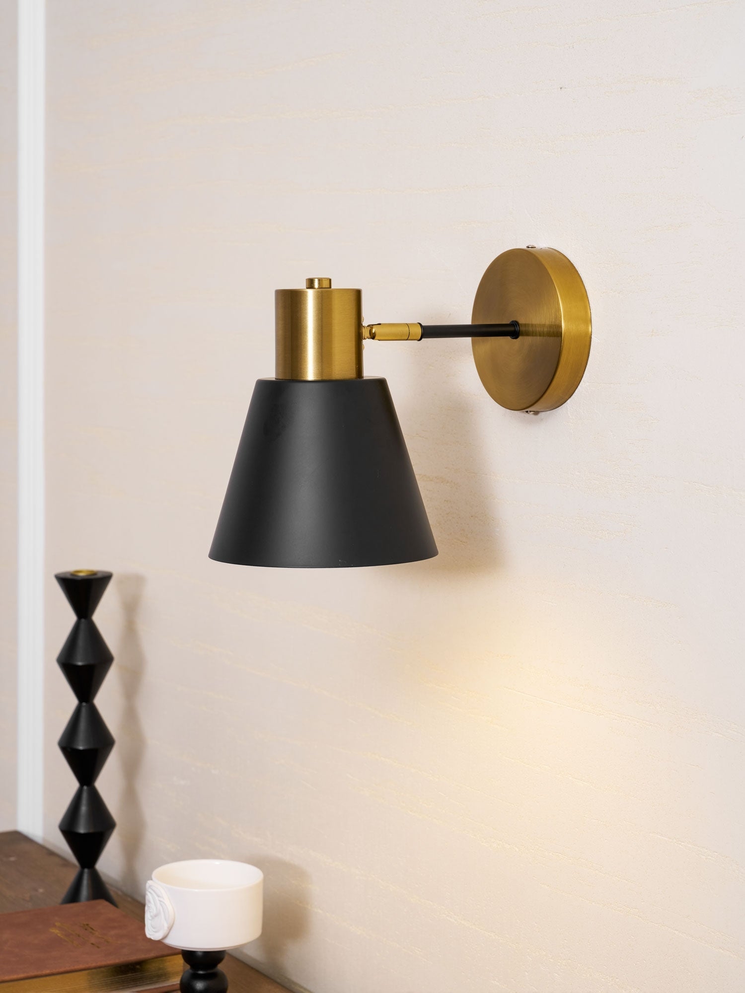 Adjustable Armed Wall Lamp D373