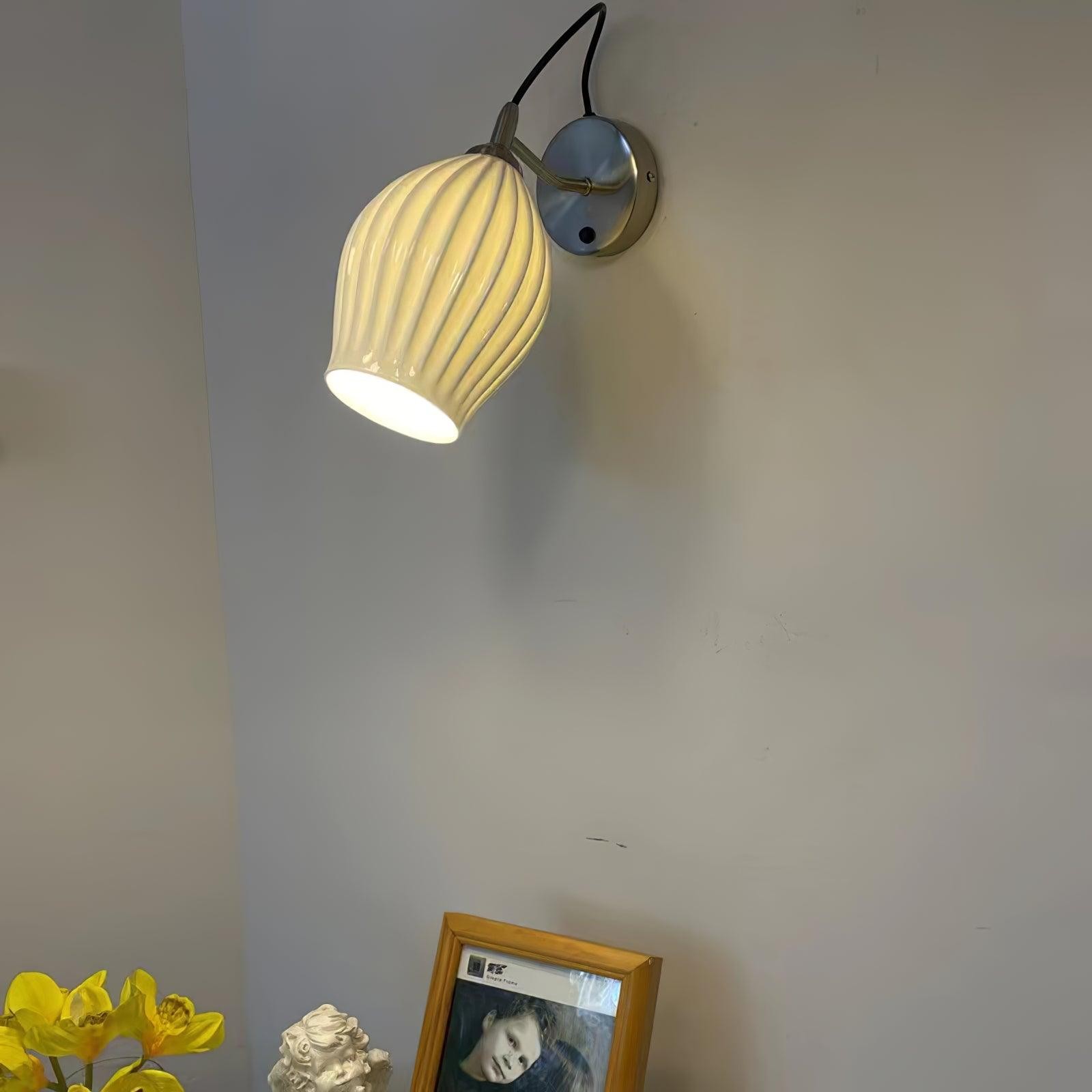 Cream Style Ceramic Ribbed Wall lamp K313
