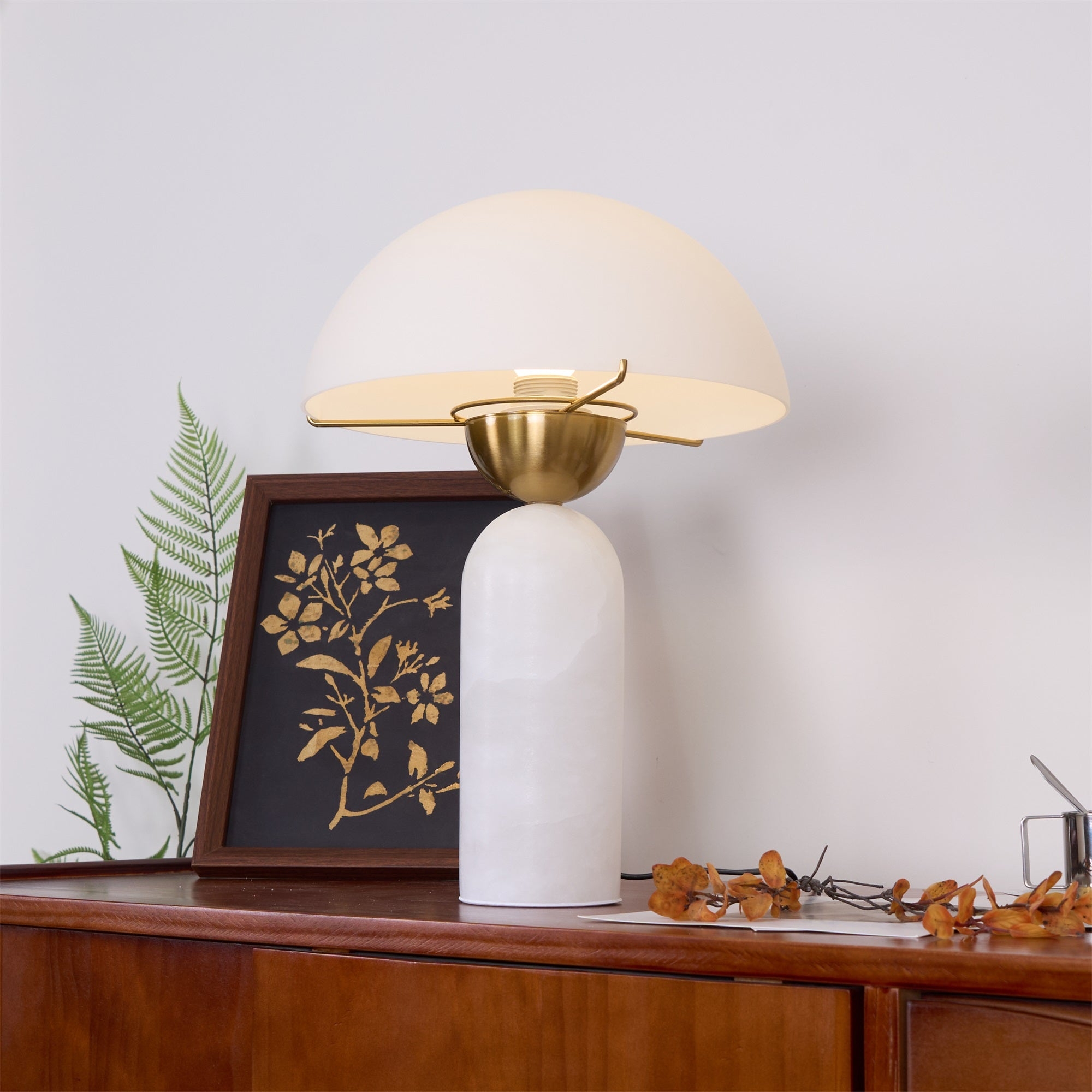 Peono Alabaster Table Lamp D440