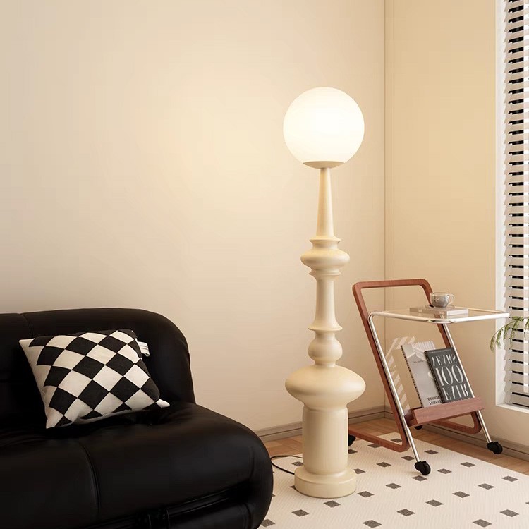 Retro Creative Roman Chess Column Floor Lamp K163