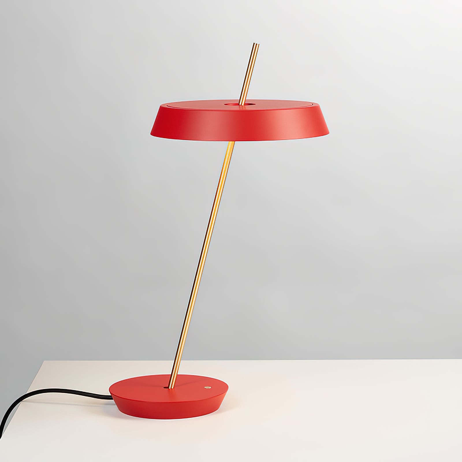 Modern Art Decor Table Lamp For Living Room K604