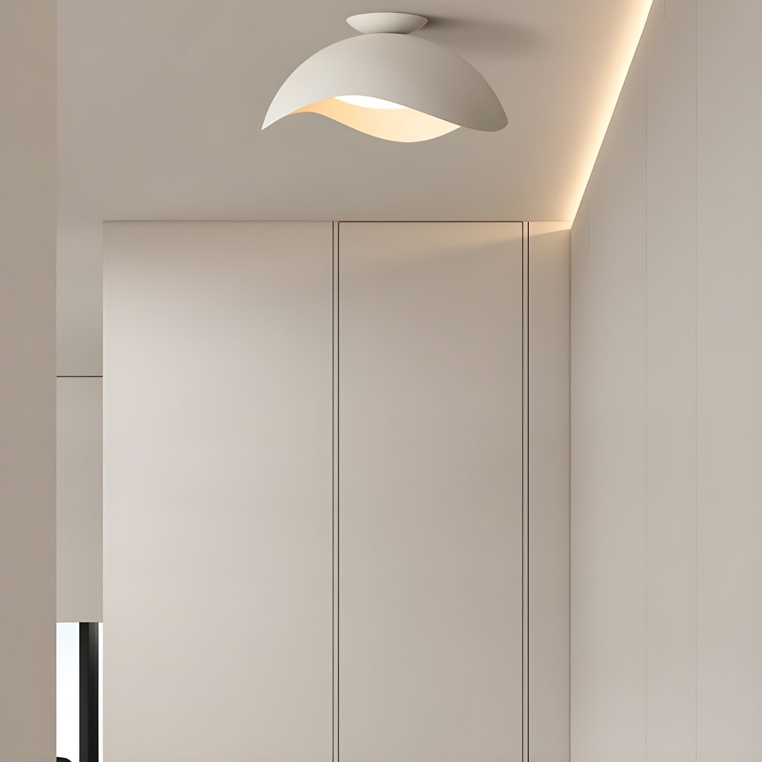 Simple Wave Ceiling Light K661