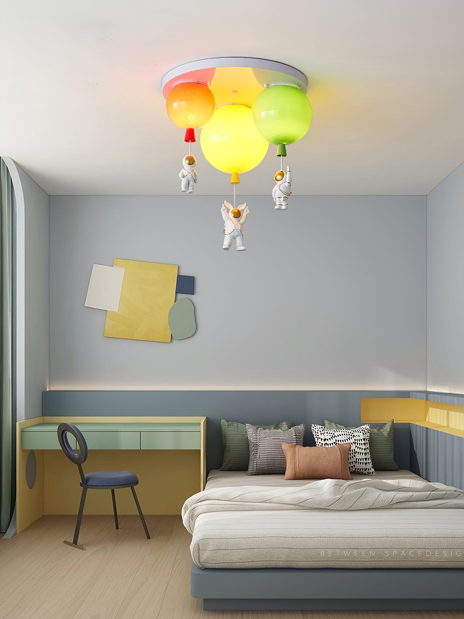 Astronaut Glossy Balloon Ceiling Lamp K244