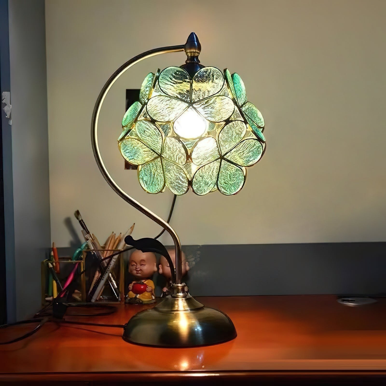 Petal Eye-Care Glass Table Lamp K246