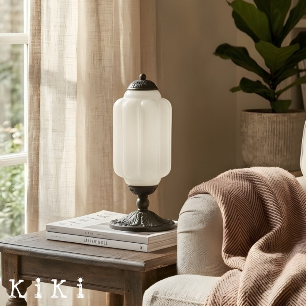 Classic Eloise Glass Table Lamp – Vintage Bedside and Ambient Lighting K885