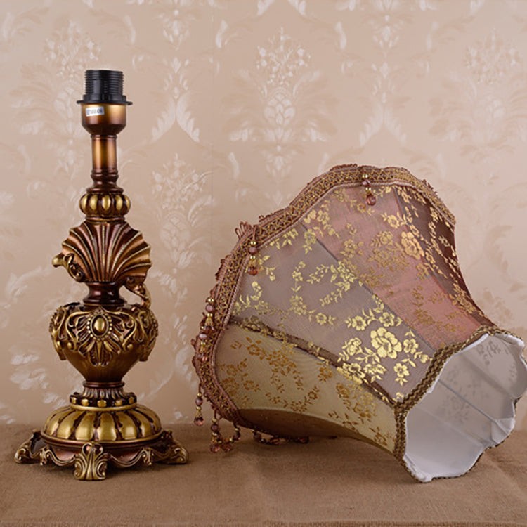 Pastoral Flower Lampshade Carved Table Lamp K715