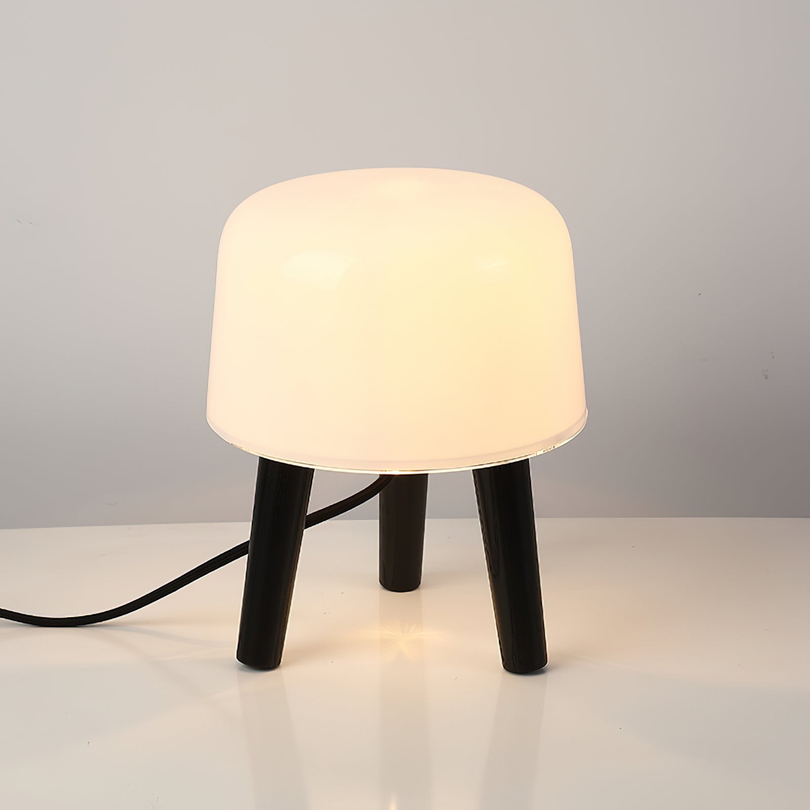 Nordic Wood Decorative Glass Table Lamp For Bedroom K506