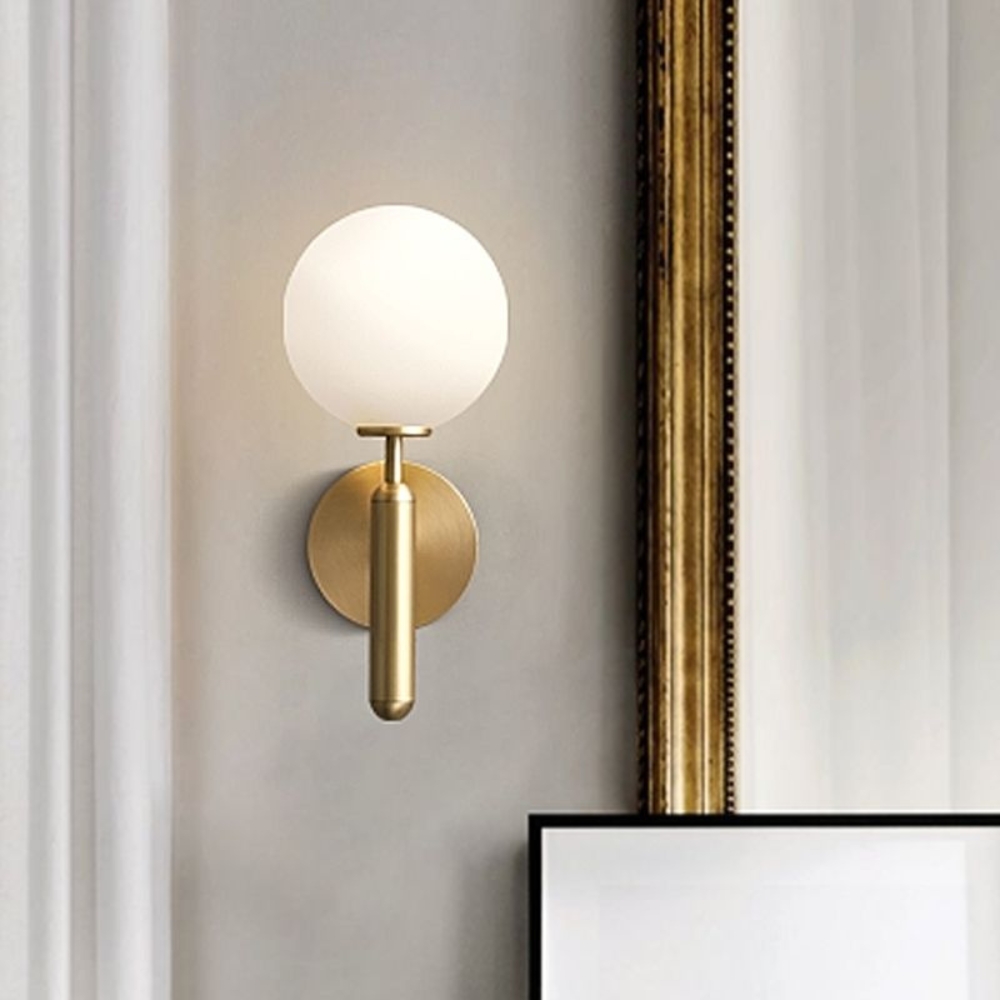 Milky Glow Modern Metal Wall Lamp D791