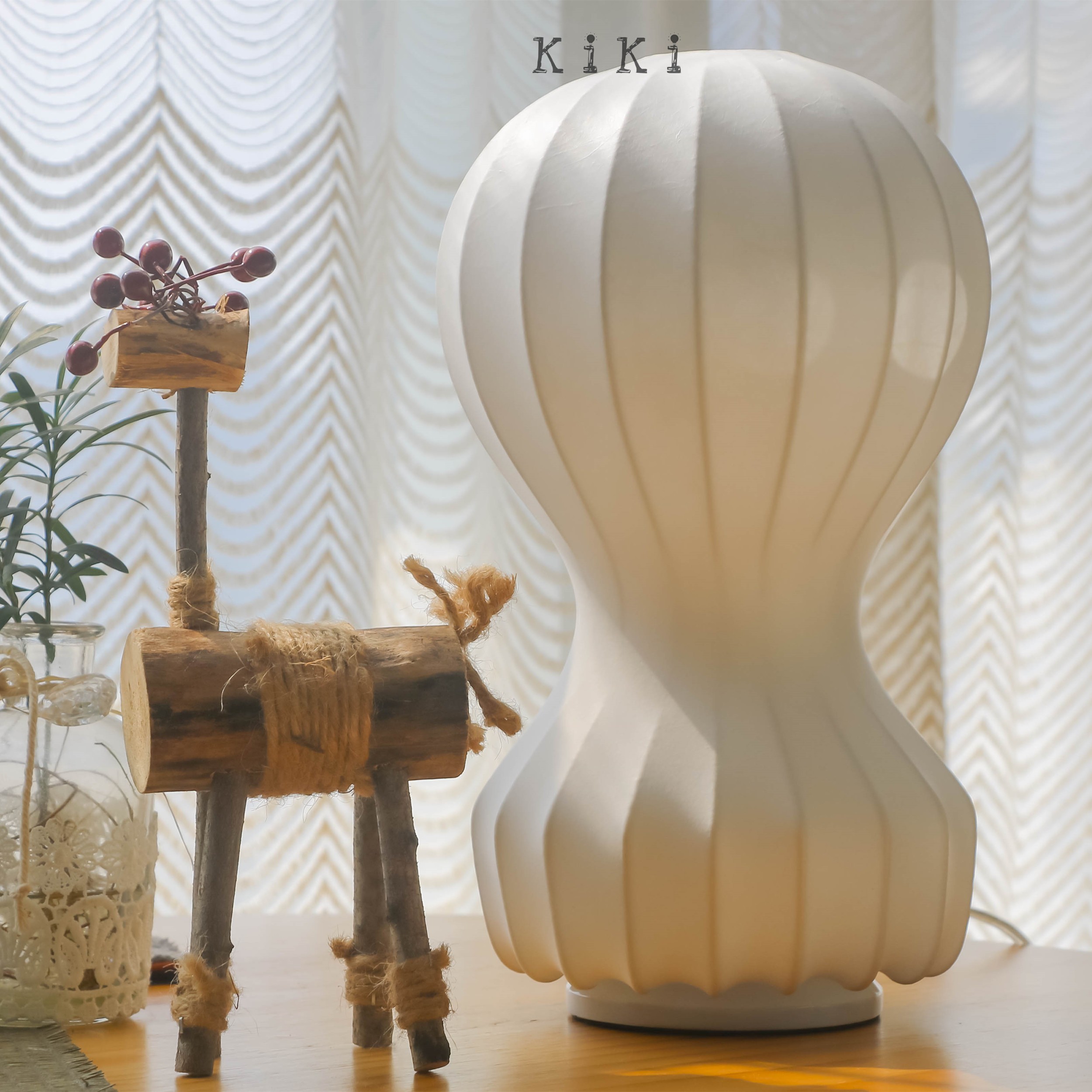 Gatto Table Lamp