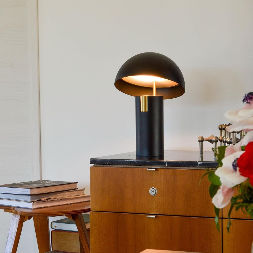 Avo Table Lamp D450