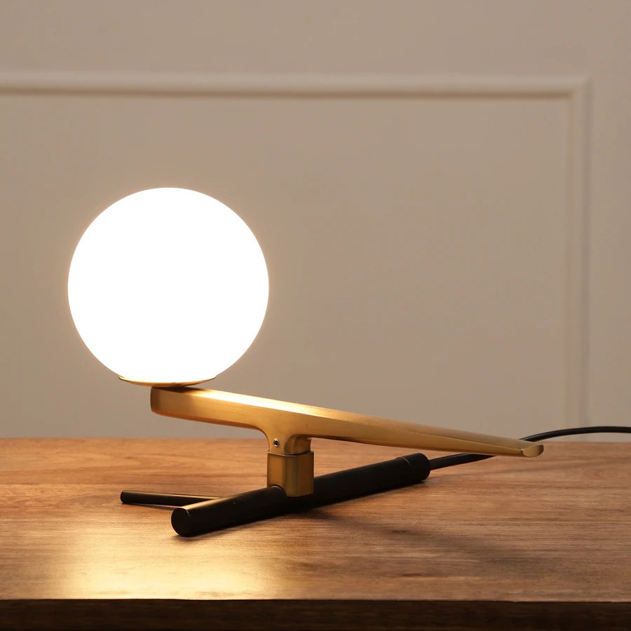 Yanzi Table Lamp