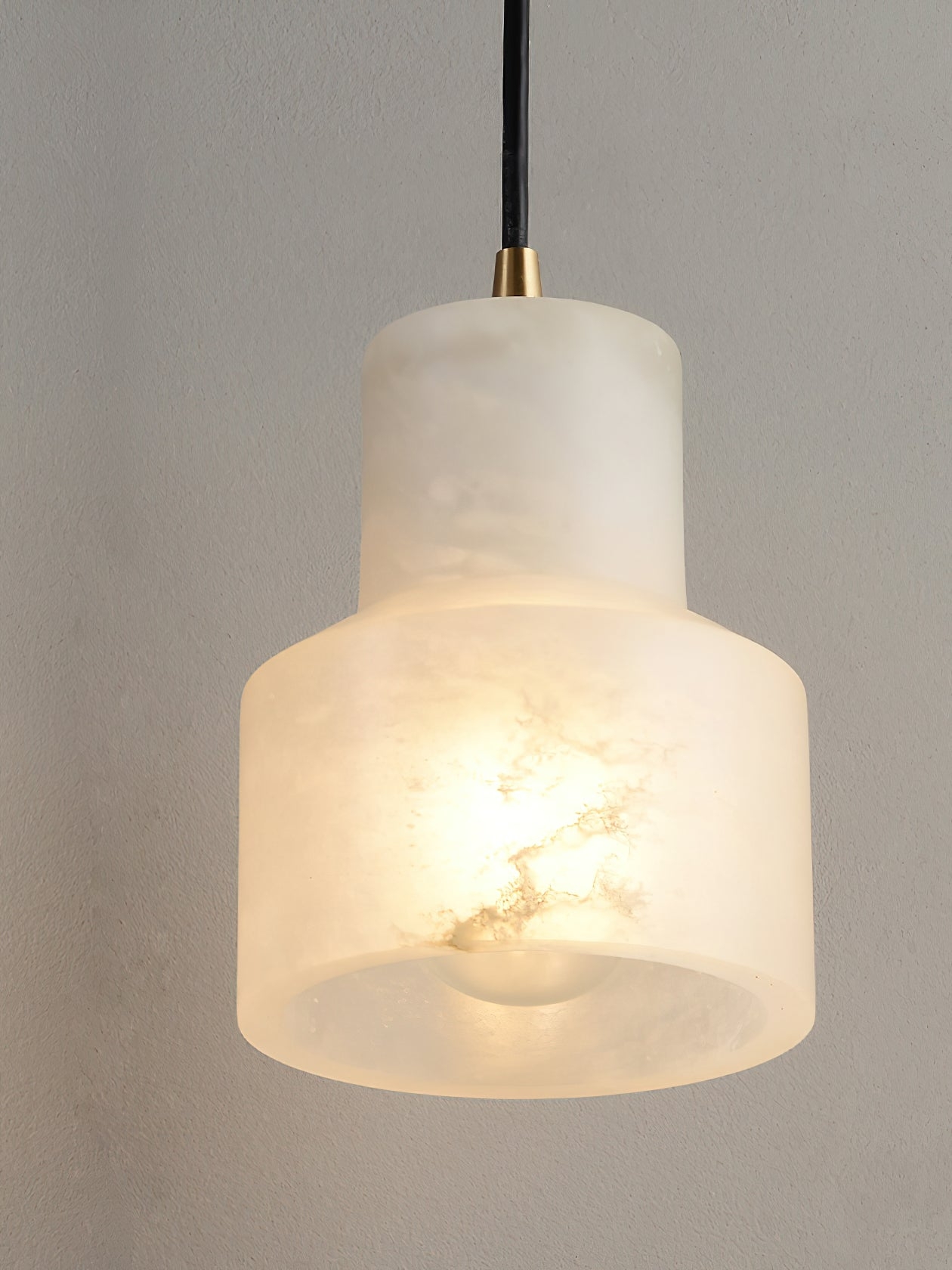 Millson Alabaster Pendnat Light D430