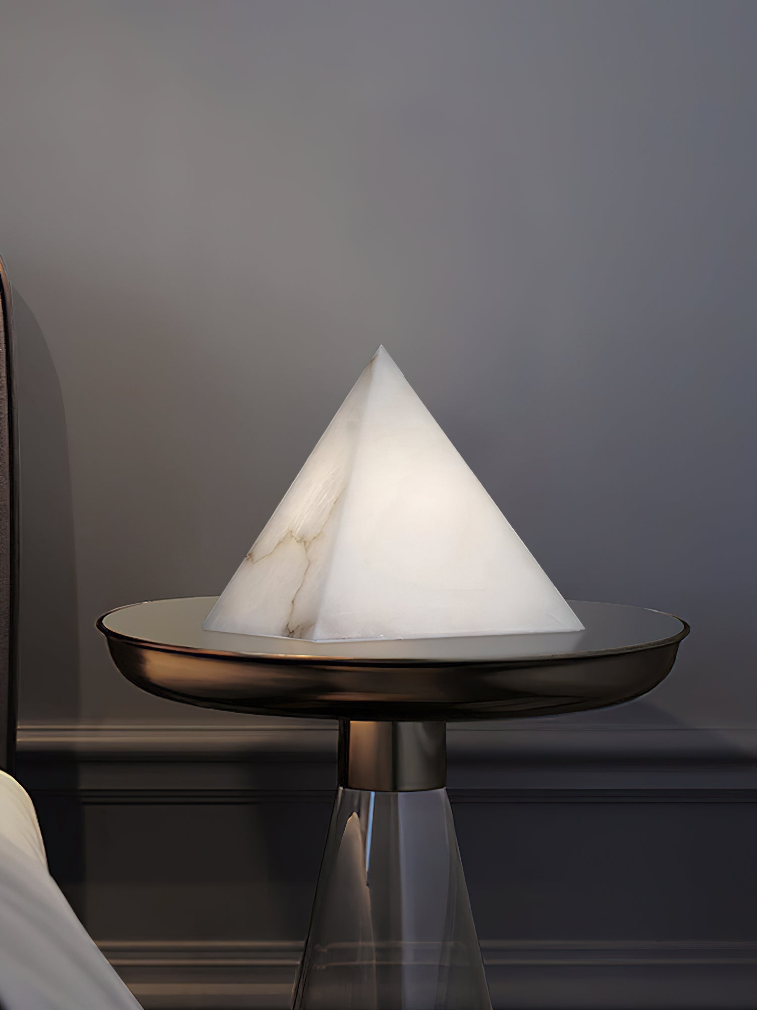 Alabaster Pyramid Table Lamp D428