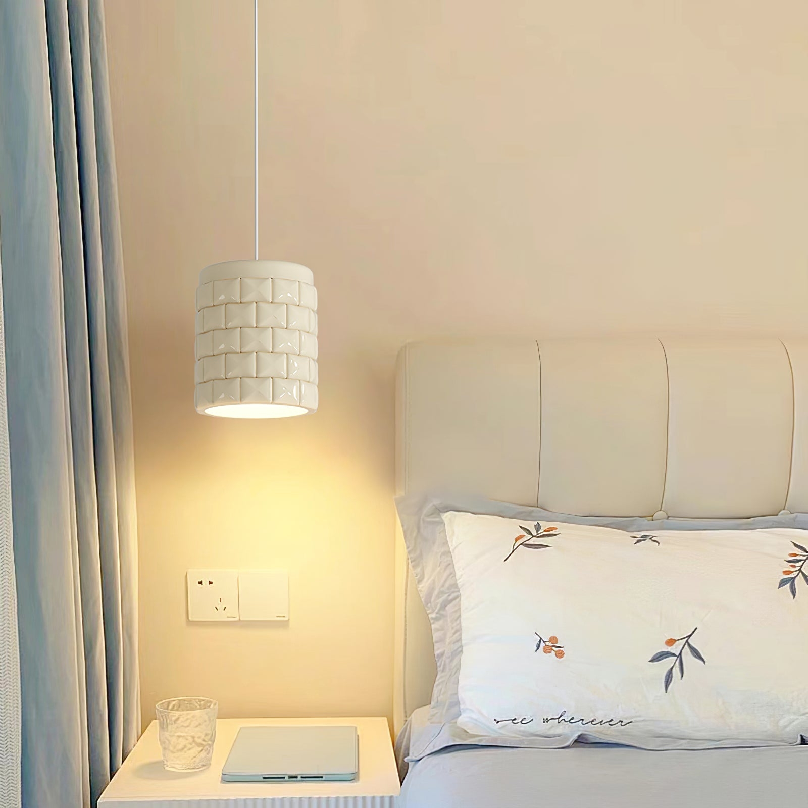 Lysne Girl Pendant Lamp D410