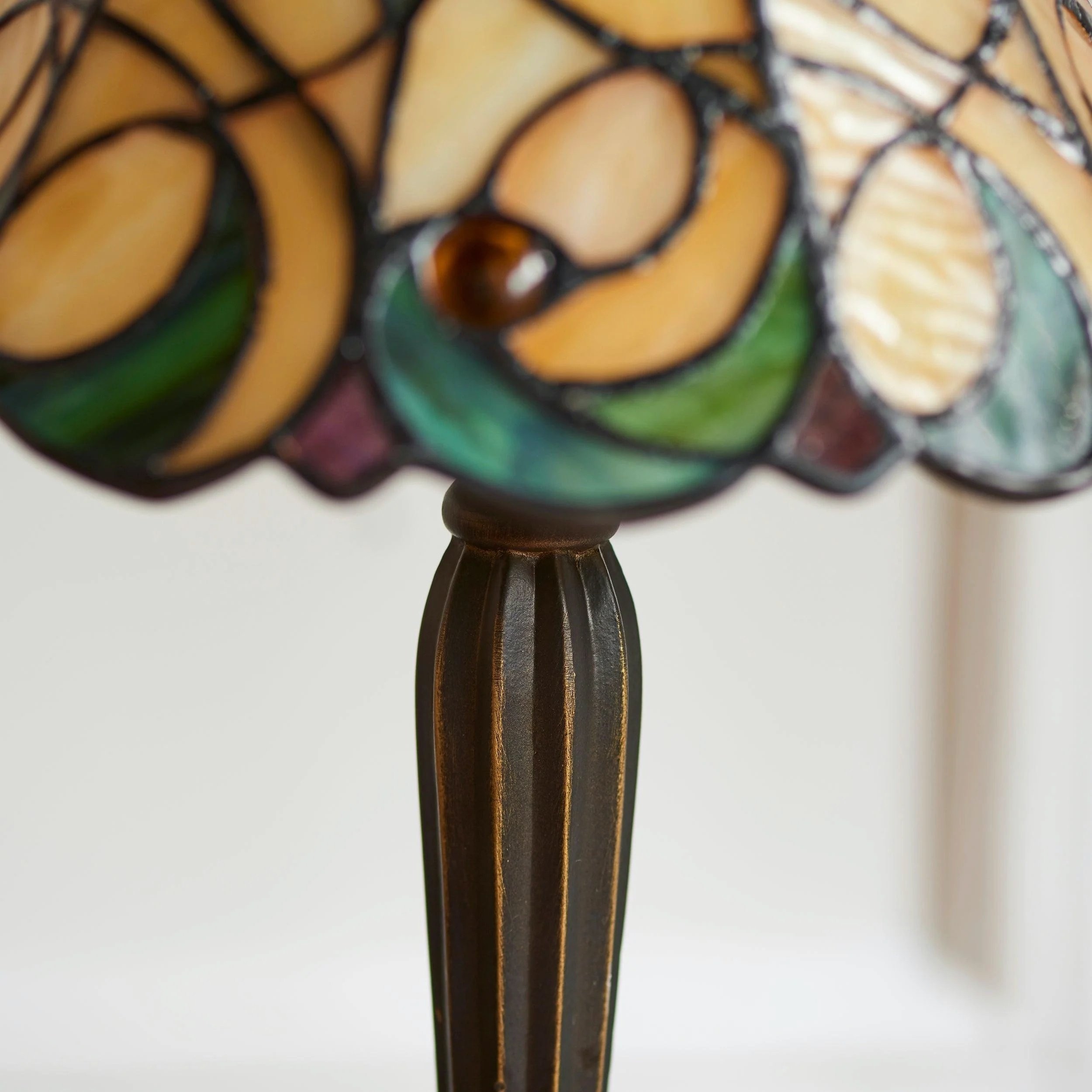 TF Jamelia Classic Stained Glass Table Lamp - Handcrafted Glass Light K1822
