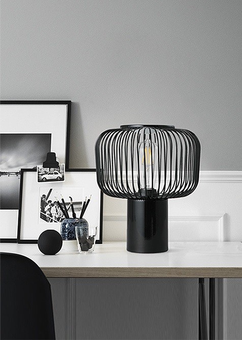 Hollow Lantern Table Lamp