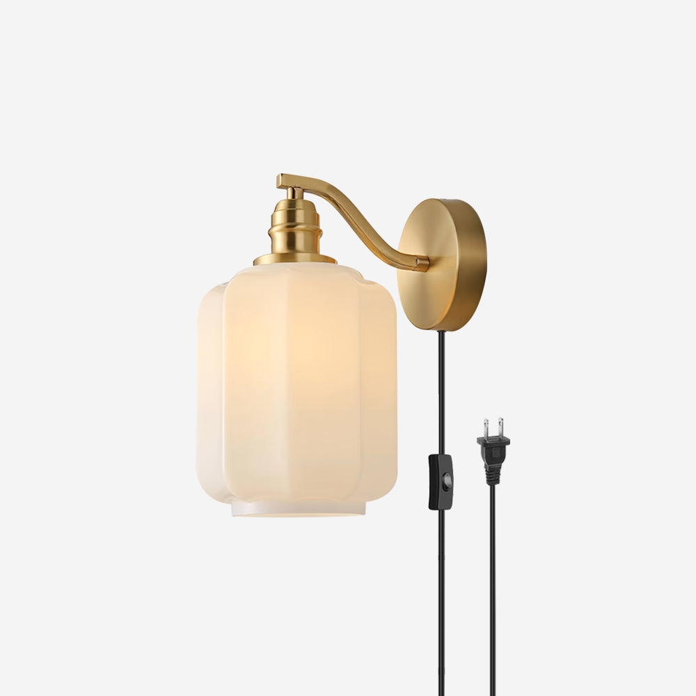 Henry Plug In Wall Lamp D42