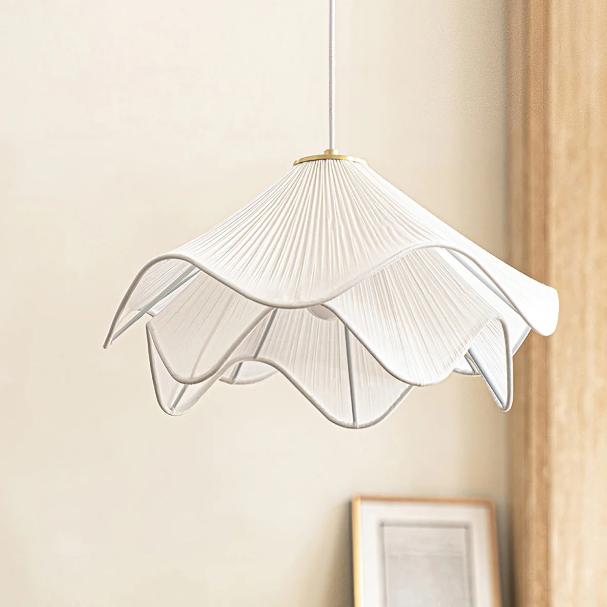 Nordic Lia Pendant Light with Shade