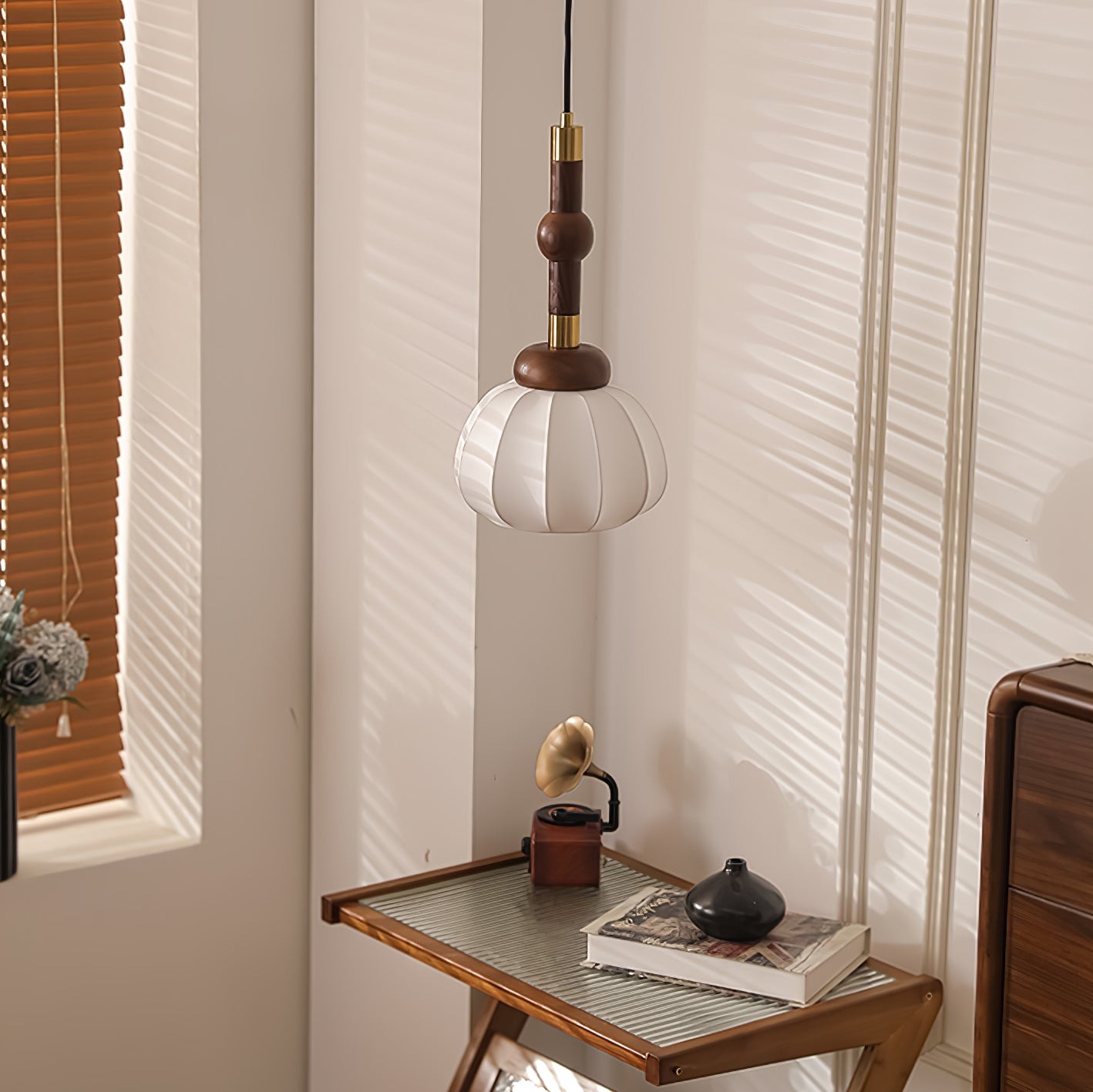 Silk Globe Pendant Lamp K664