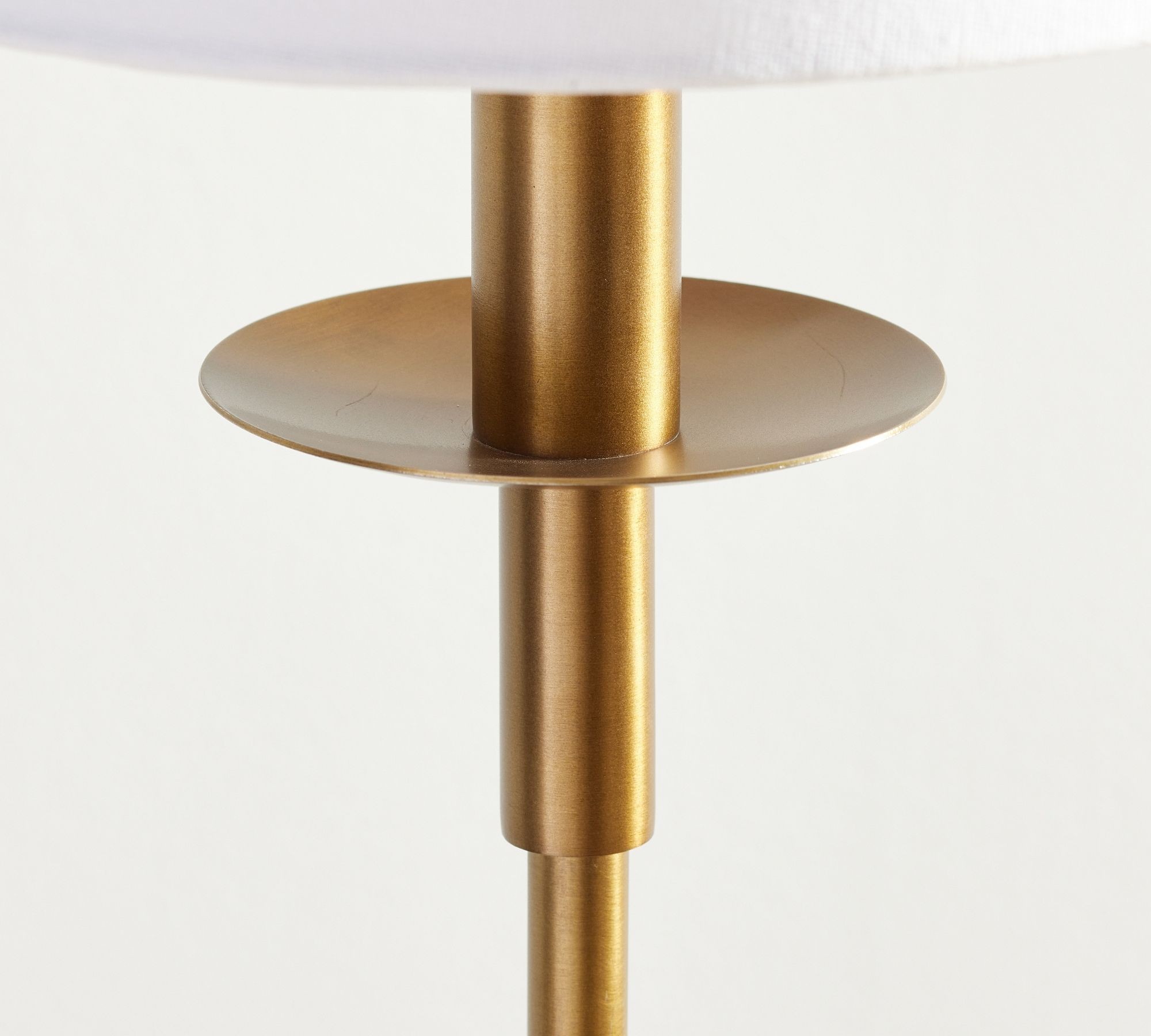 Rowan Contemporary Iron Table Lamp – Minimalist Bedside Lamp for Bedroom & Lounge K1350