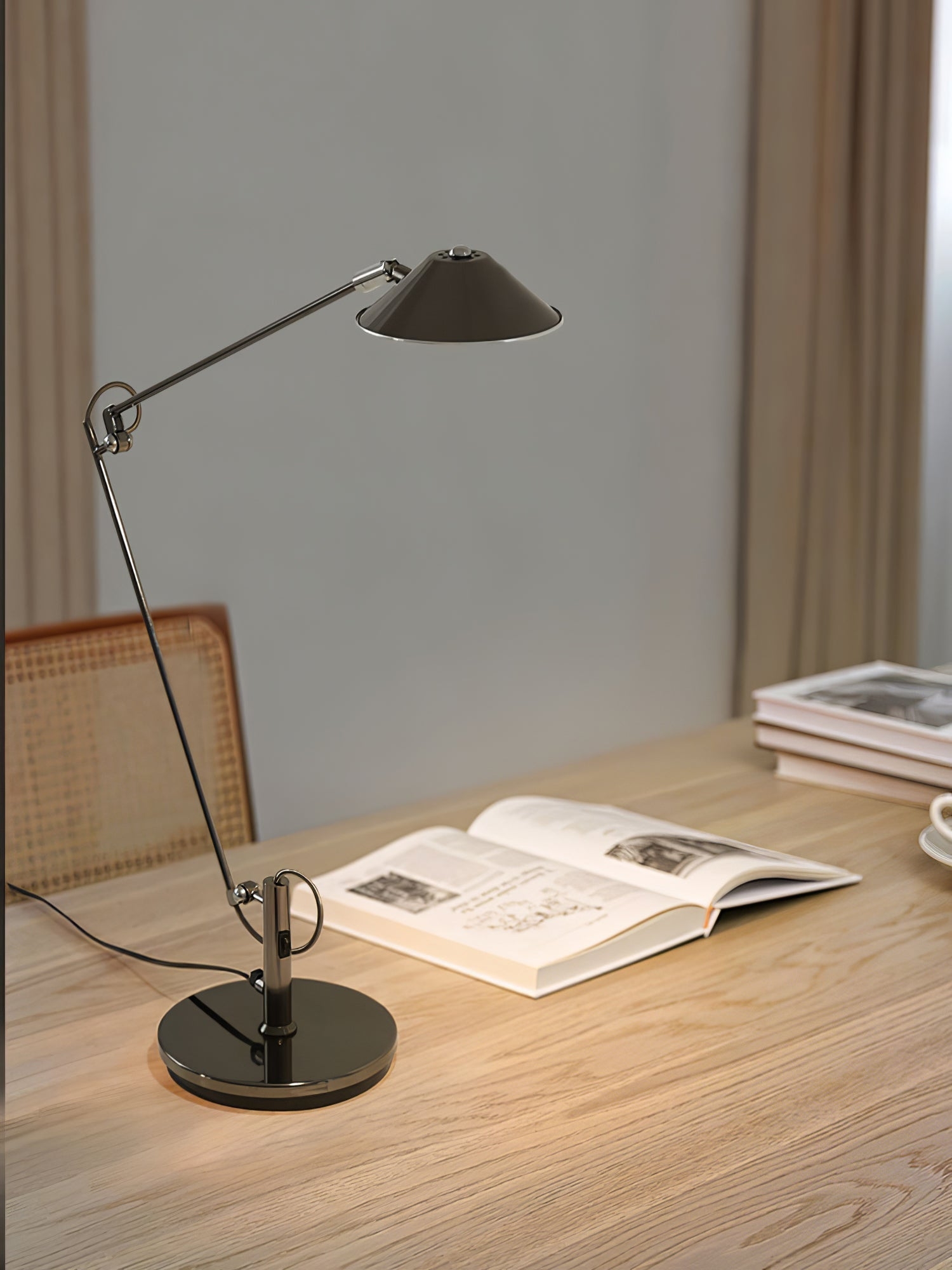 Adjustable Black Office Task Lamp D372