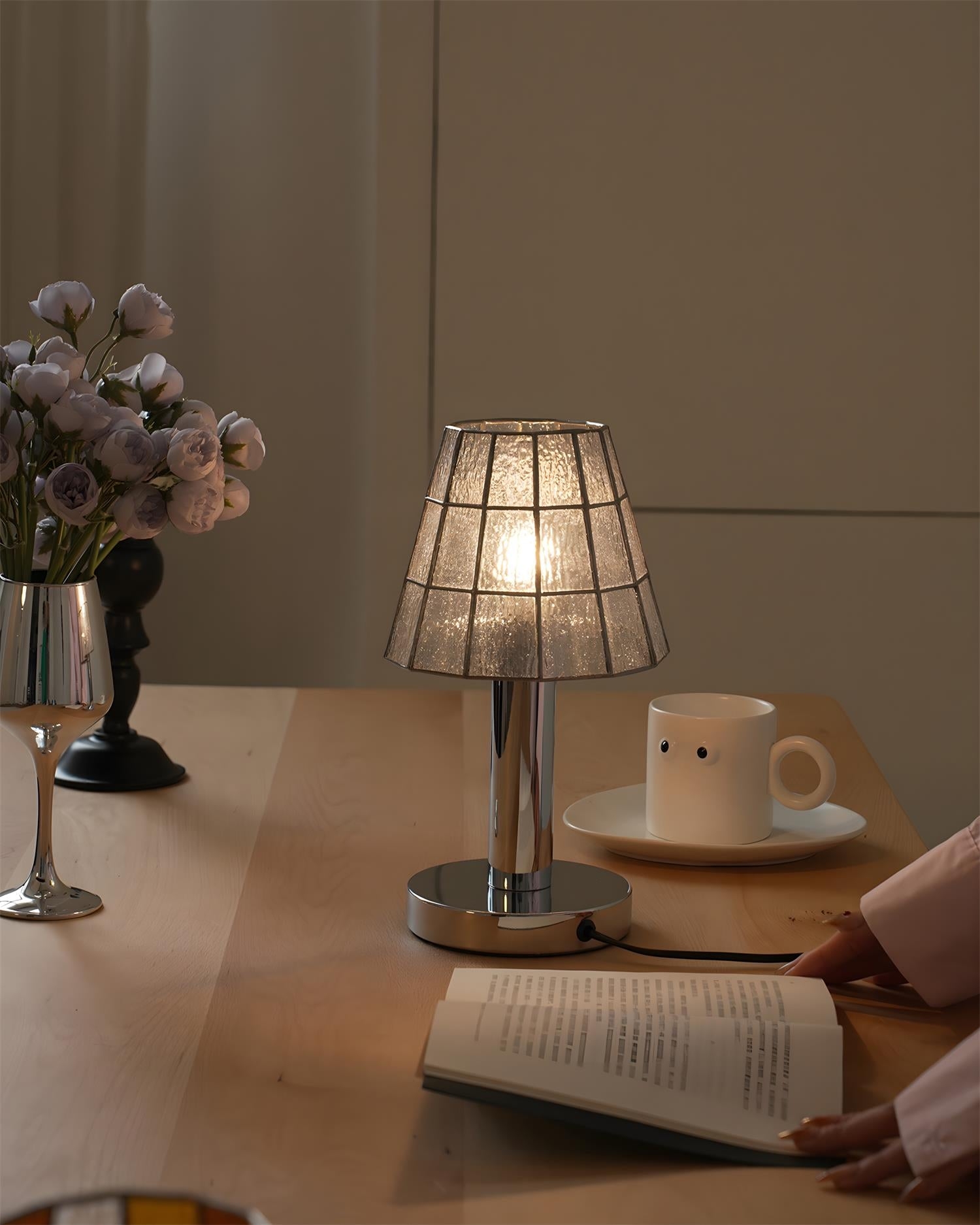 Fun Guy 726 Table Lamp D321