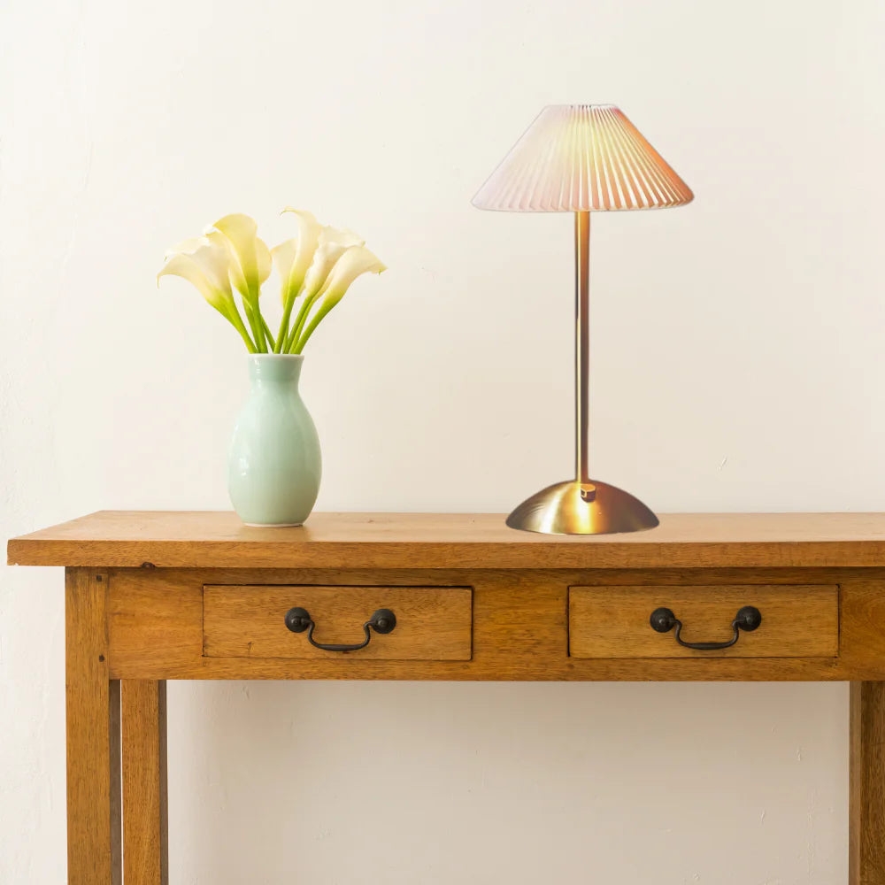 The Freedom Radiance Wireless Table Lamp D845