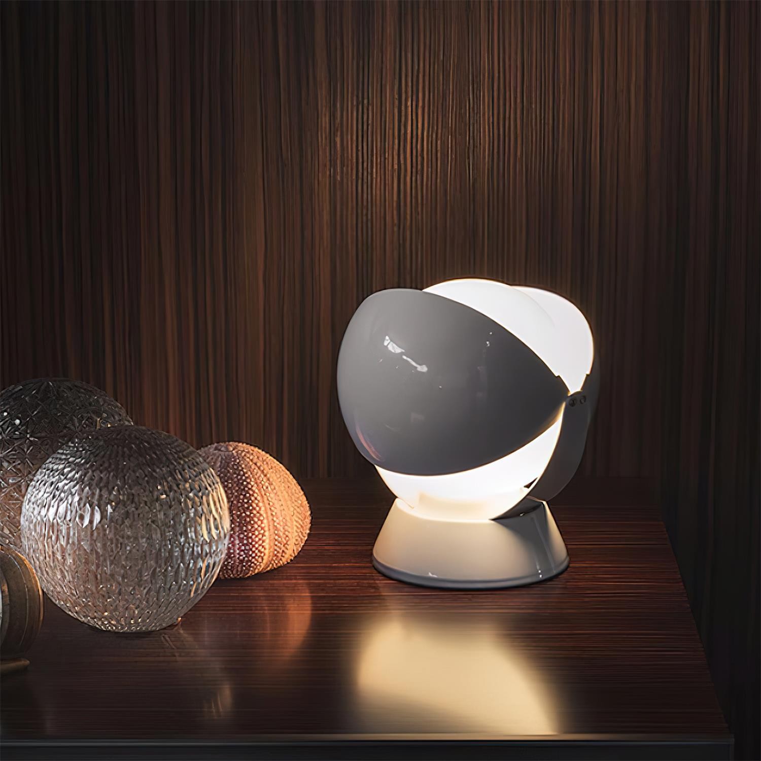 Modern Creative Metal Spherical Table Lamp for Kids Room K594