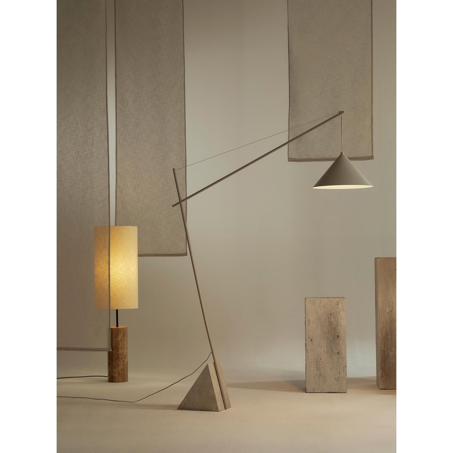 Grande Travertine Floor Lamp D706